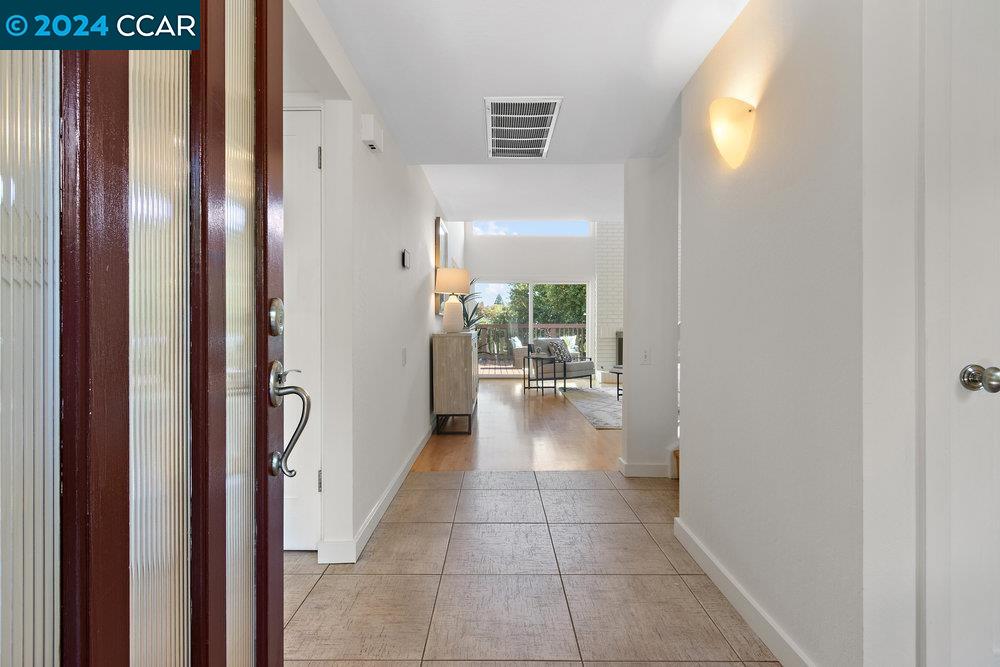 Photo #2: 41067286 Listing 