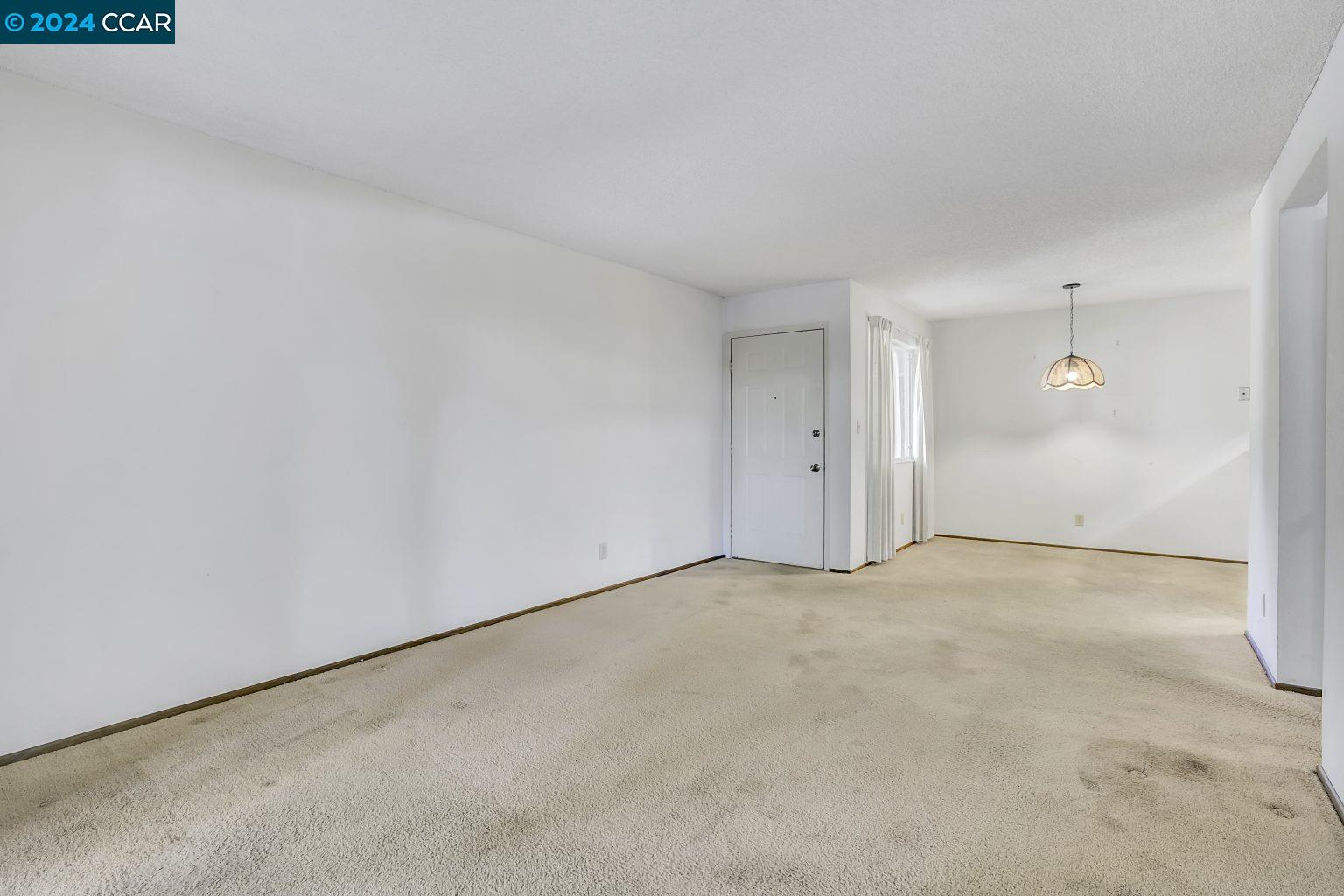 Photo #5: 41067402 Listing 