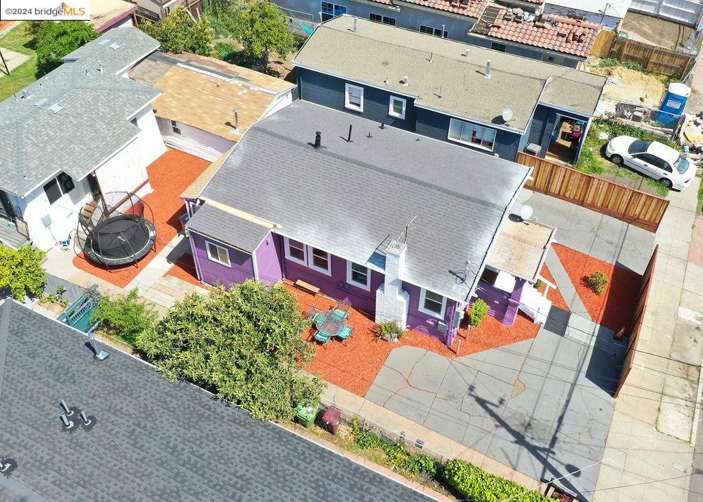 Detail Gallery Image 1 of 1 For 1629 Church St, Oakland,  CA 94621 - 4 Beds | 3 Baths