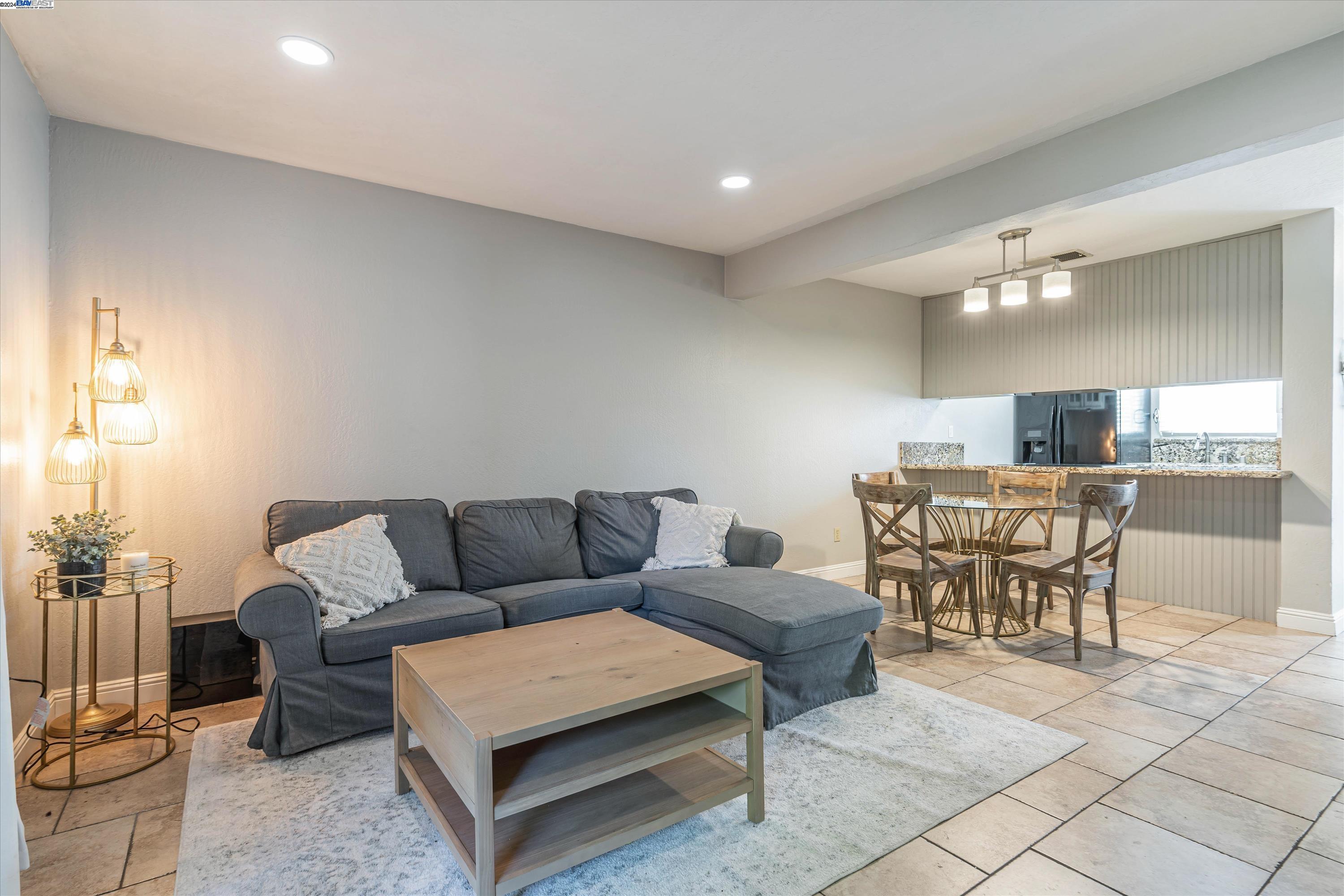 Photo #4: 41067408 Listing 