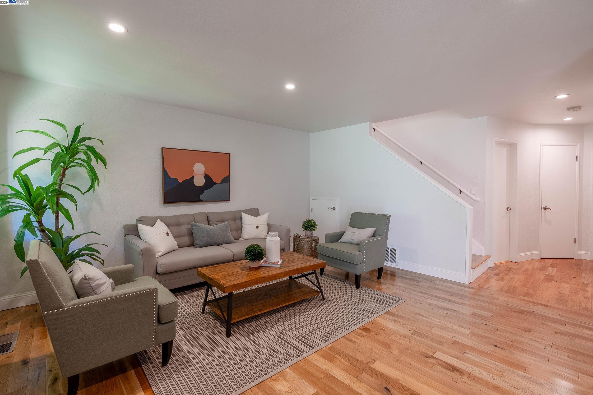 Photo #2: 41067522 Listing 