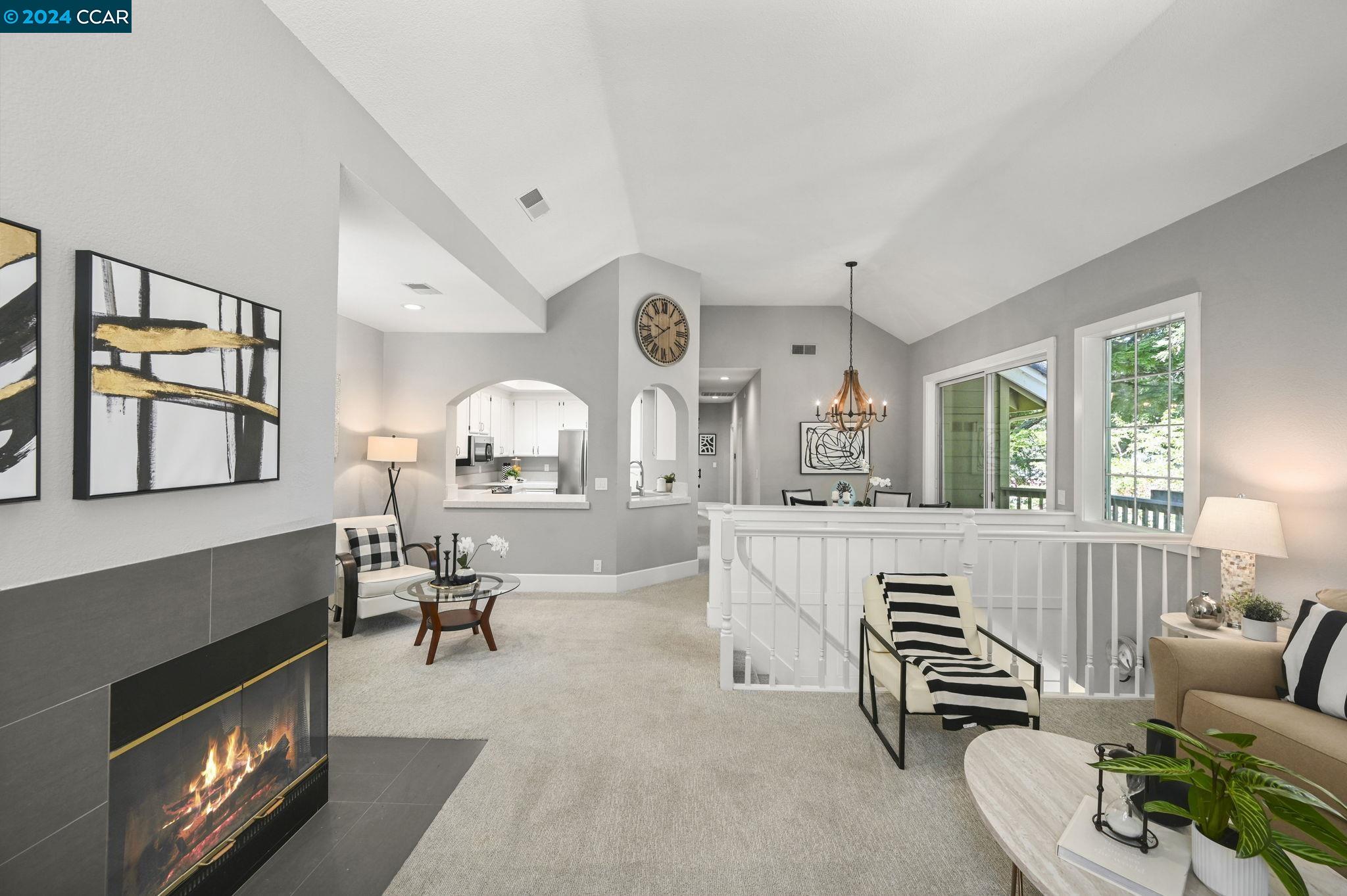 Photo #2: 41067560 Listing 