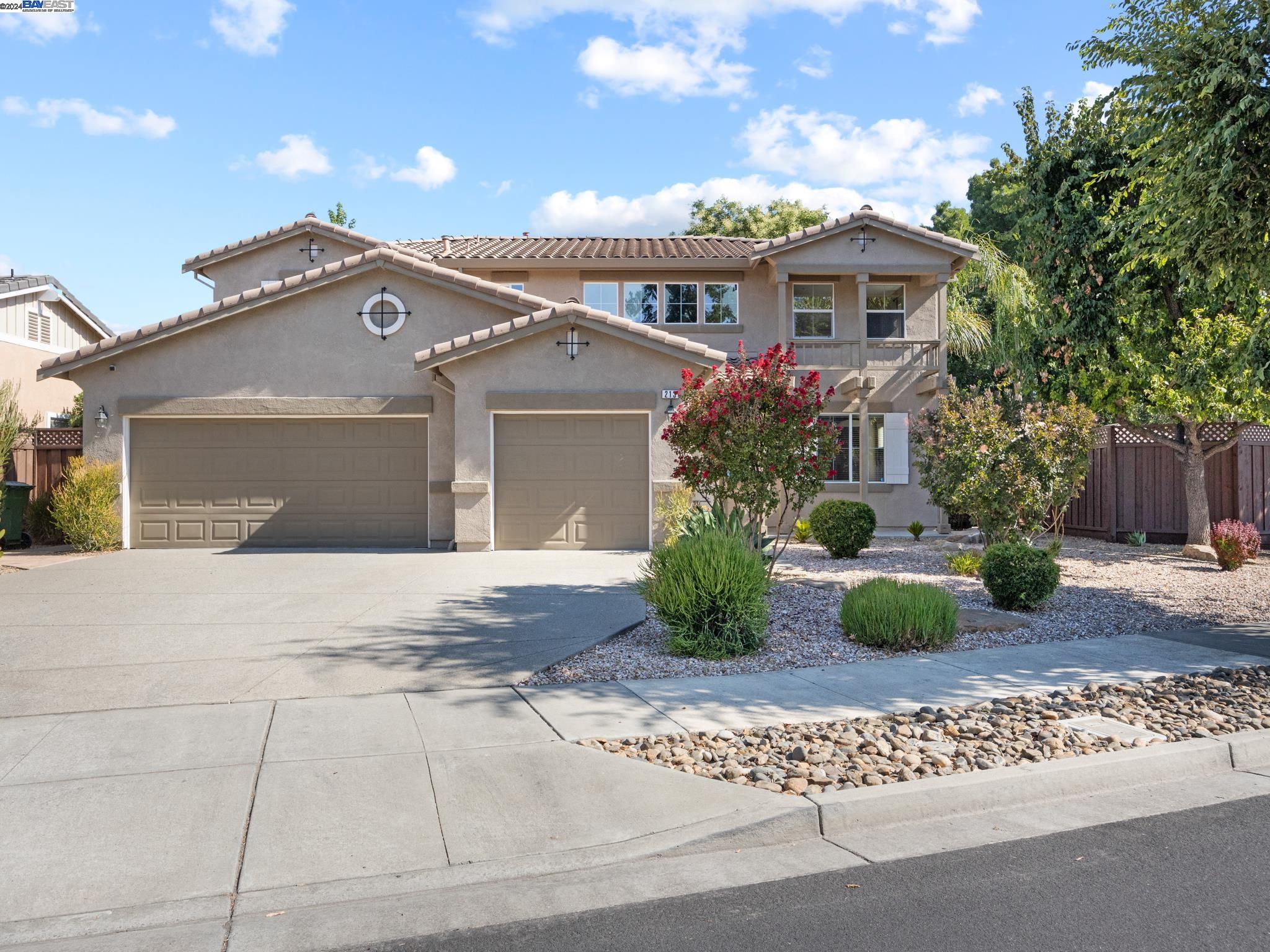 Detail Gallery Image 1 of 1 For 213 Continente Ave, Brentwood,  CA 94513 - 4 Beds | 2/1 Baths