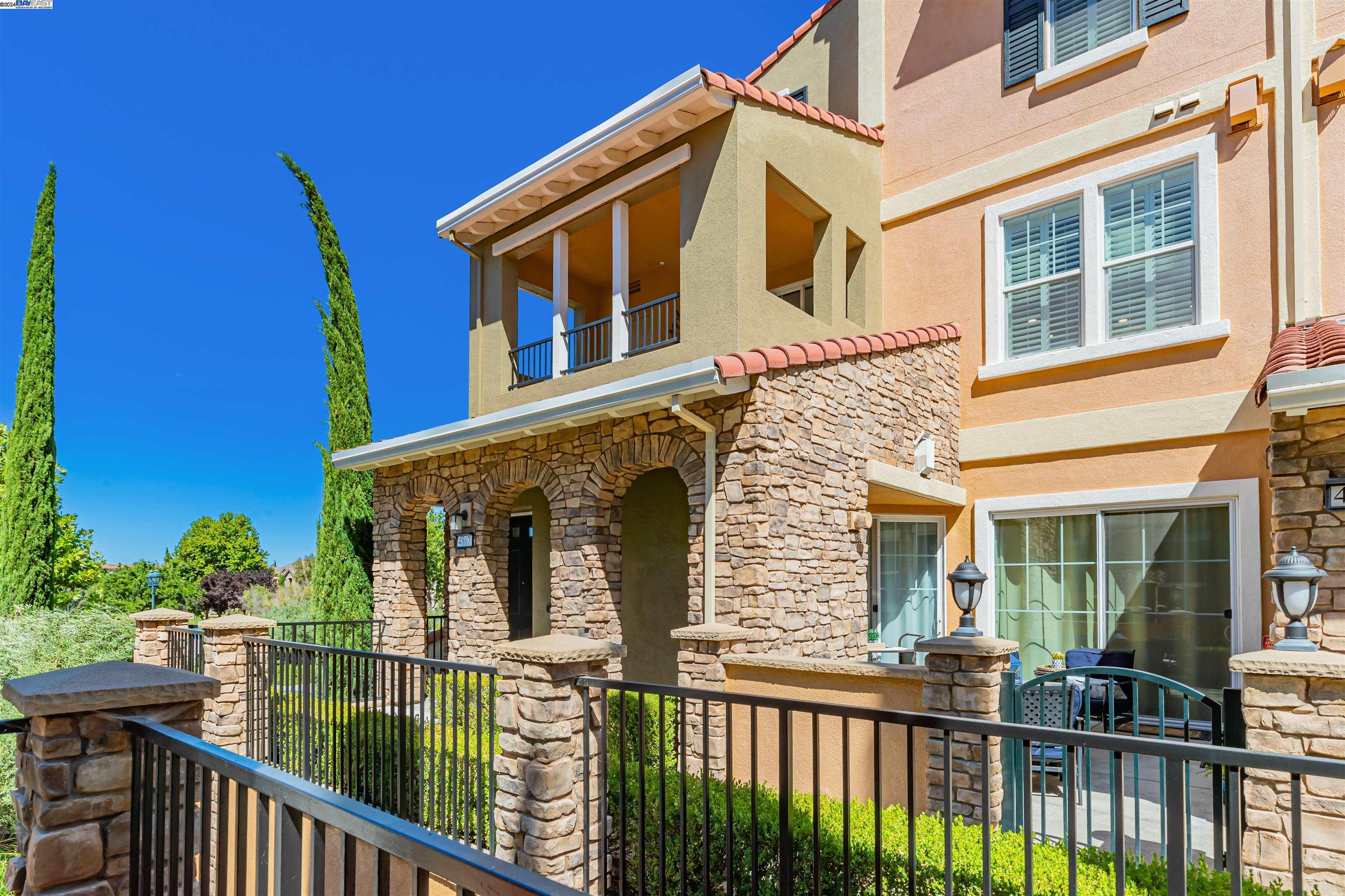 Photo #2: 41067589 Listing 