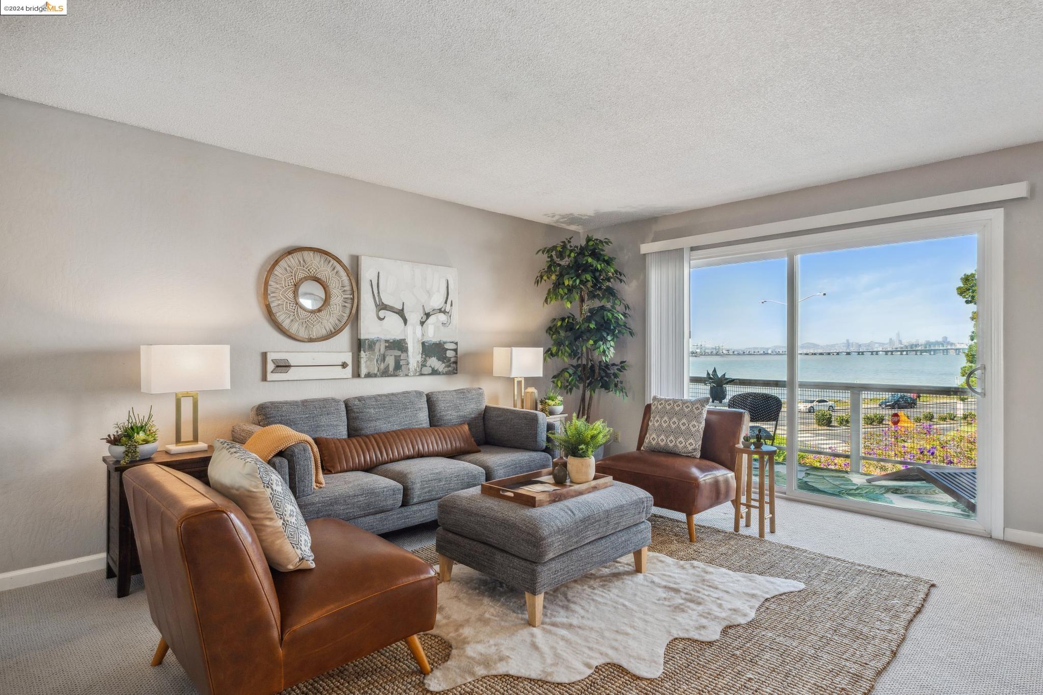 MLS: 41067591 Condo For Sale