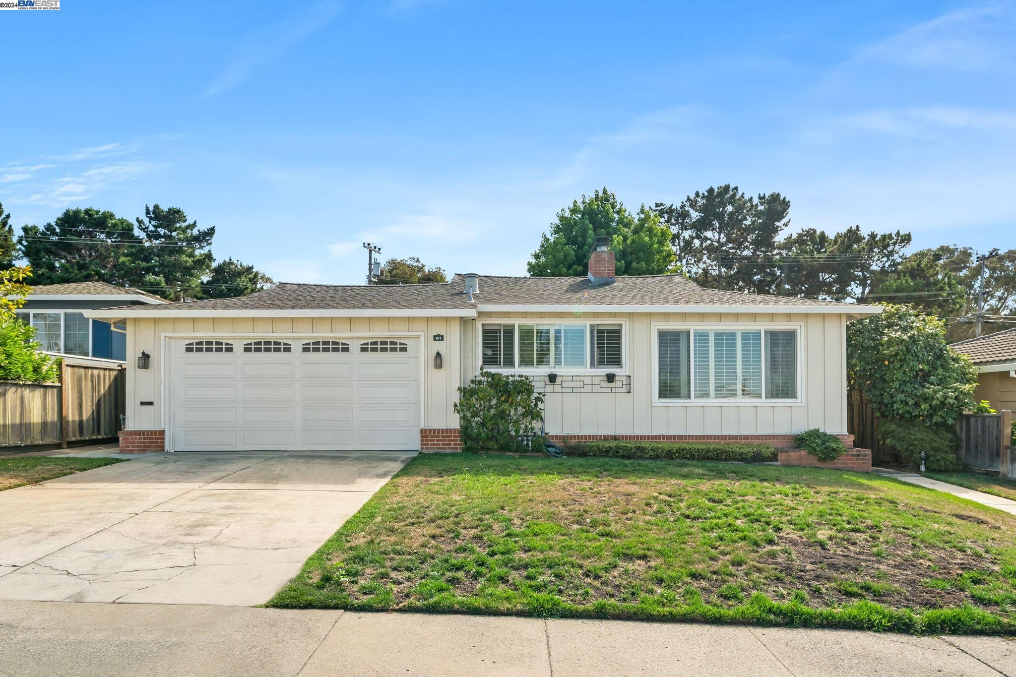 Detail Gallery Image 2 of 39 For 821 Crestview Drive, Millbrae,  CA 94303-1508 - 3 Beds | 2 Baths