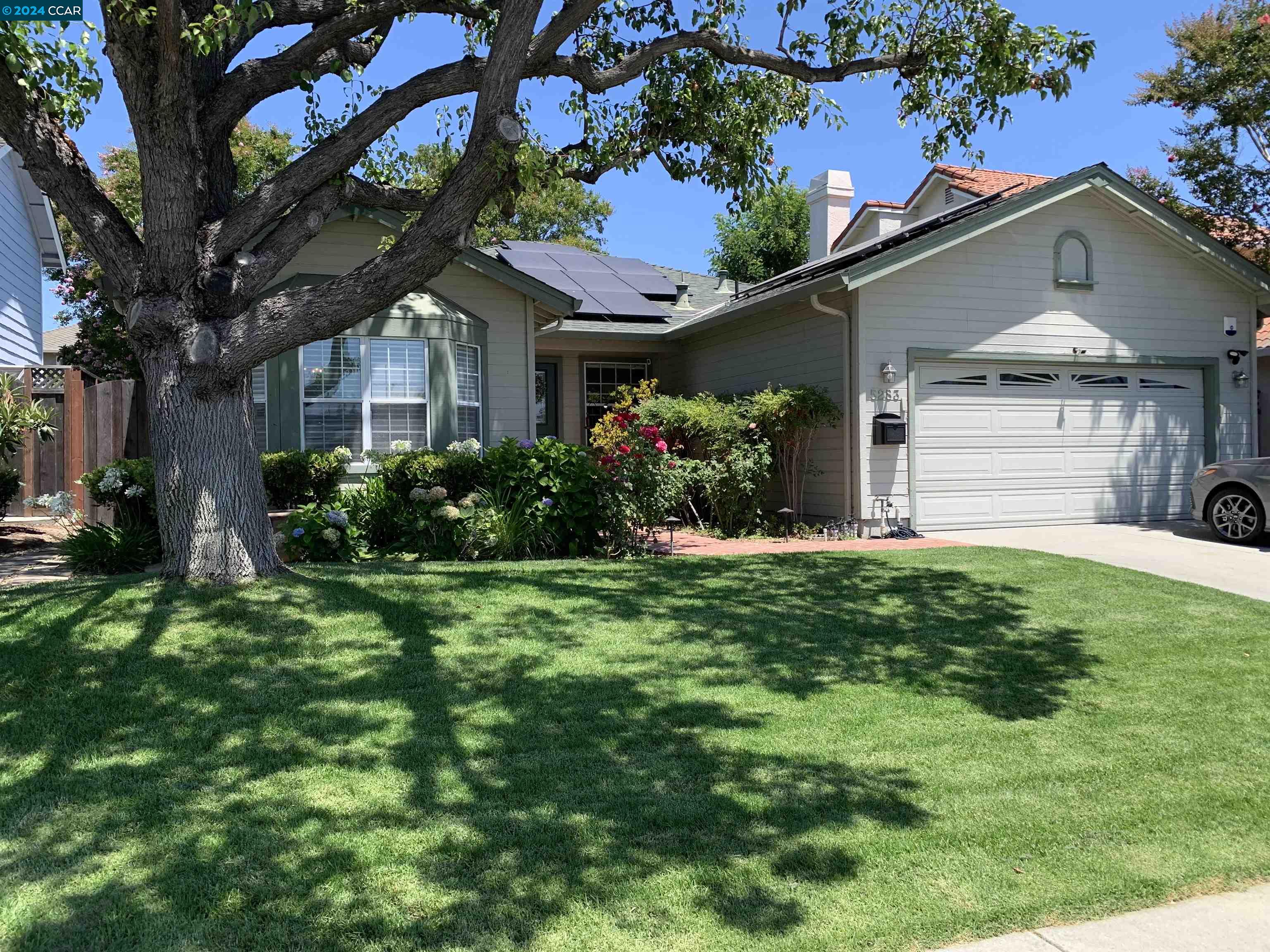 Detail Gallery Image 1 of 1 For 5283 Yorkton Way, San Jose,  CA 95130 - 4 Beds | 2 Baths