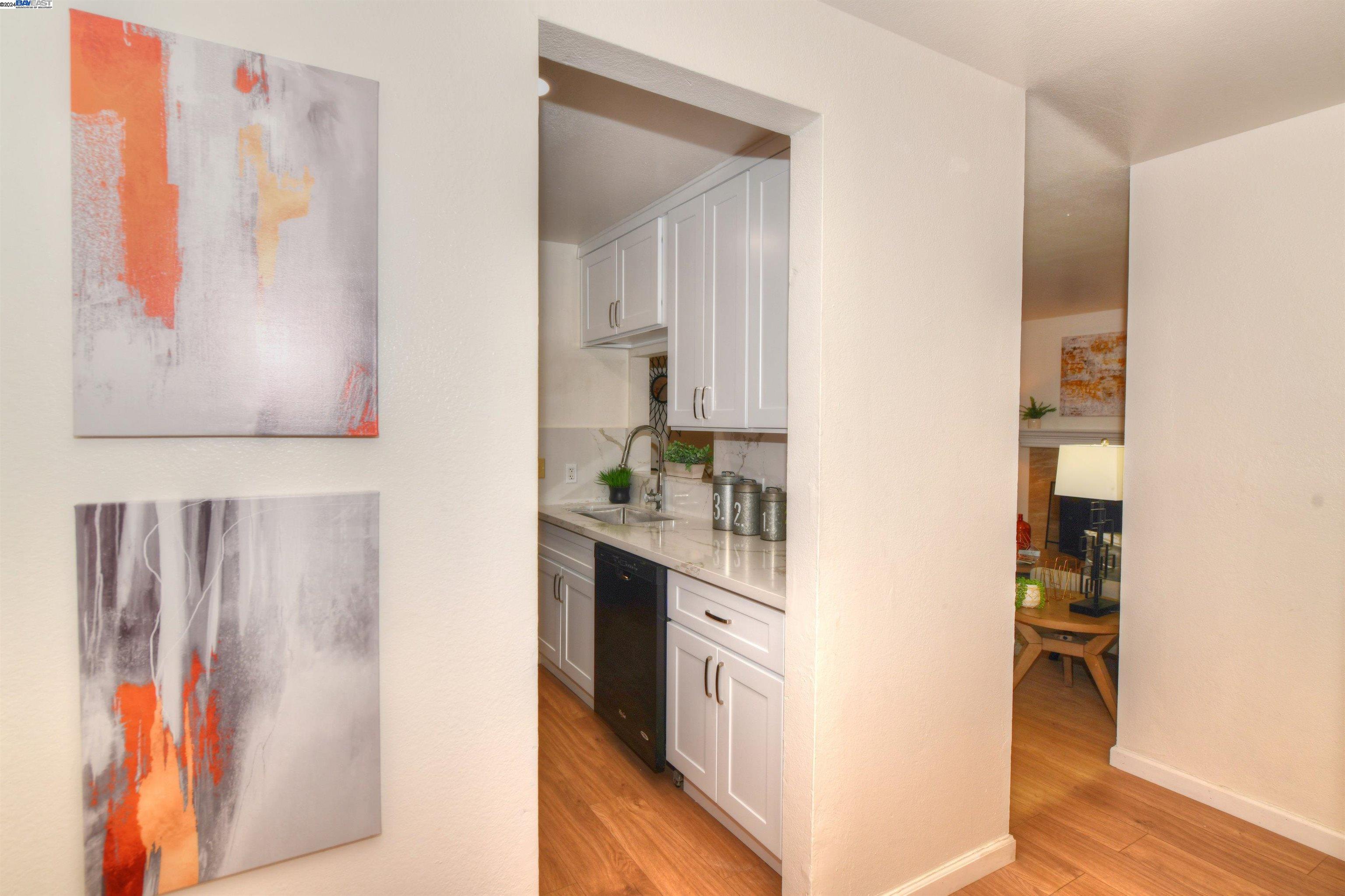 Photo #4: 41067648 Listing 