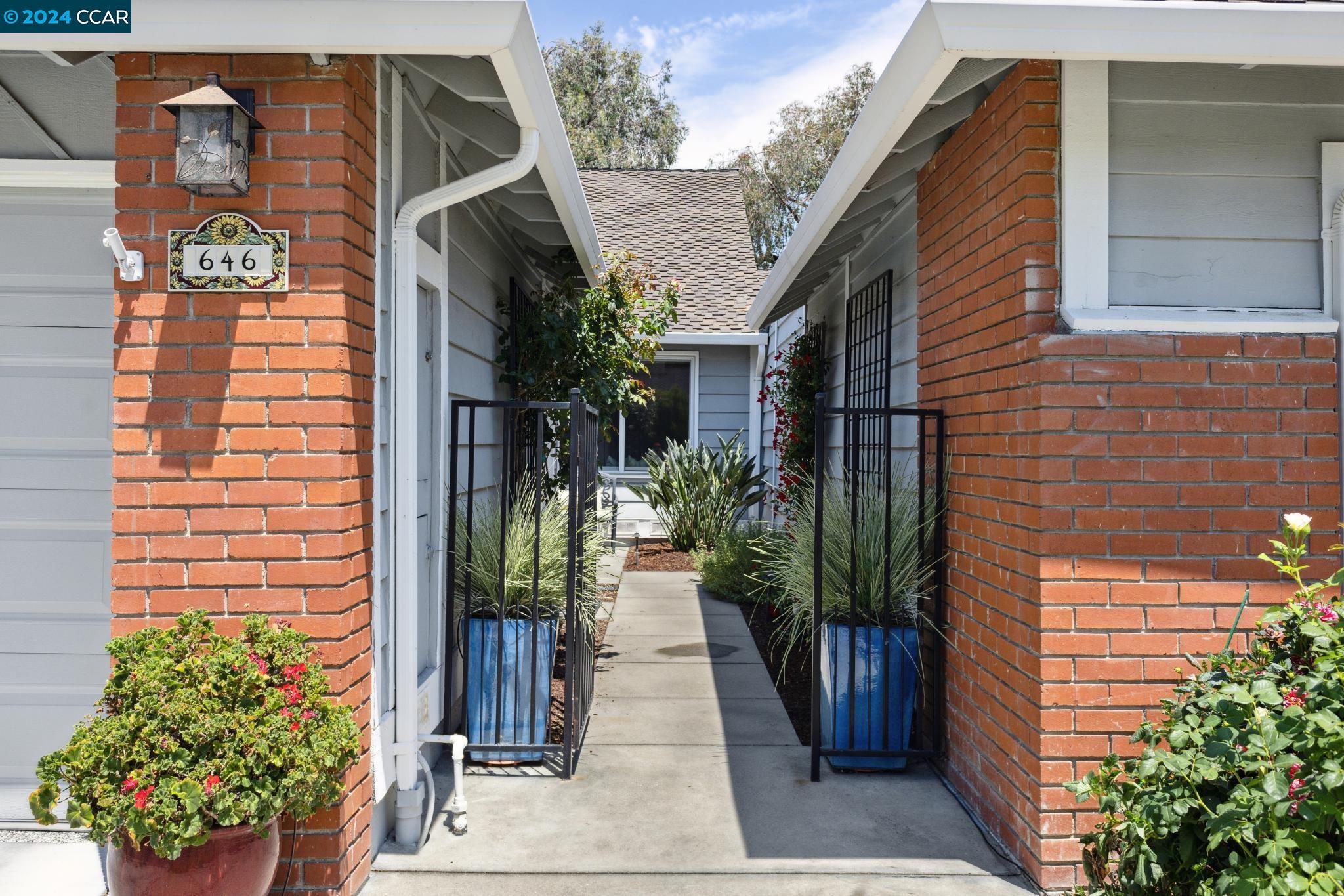 Photo #2: 41067691 Listing 