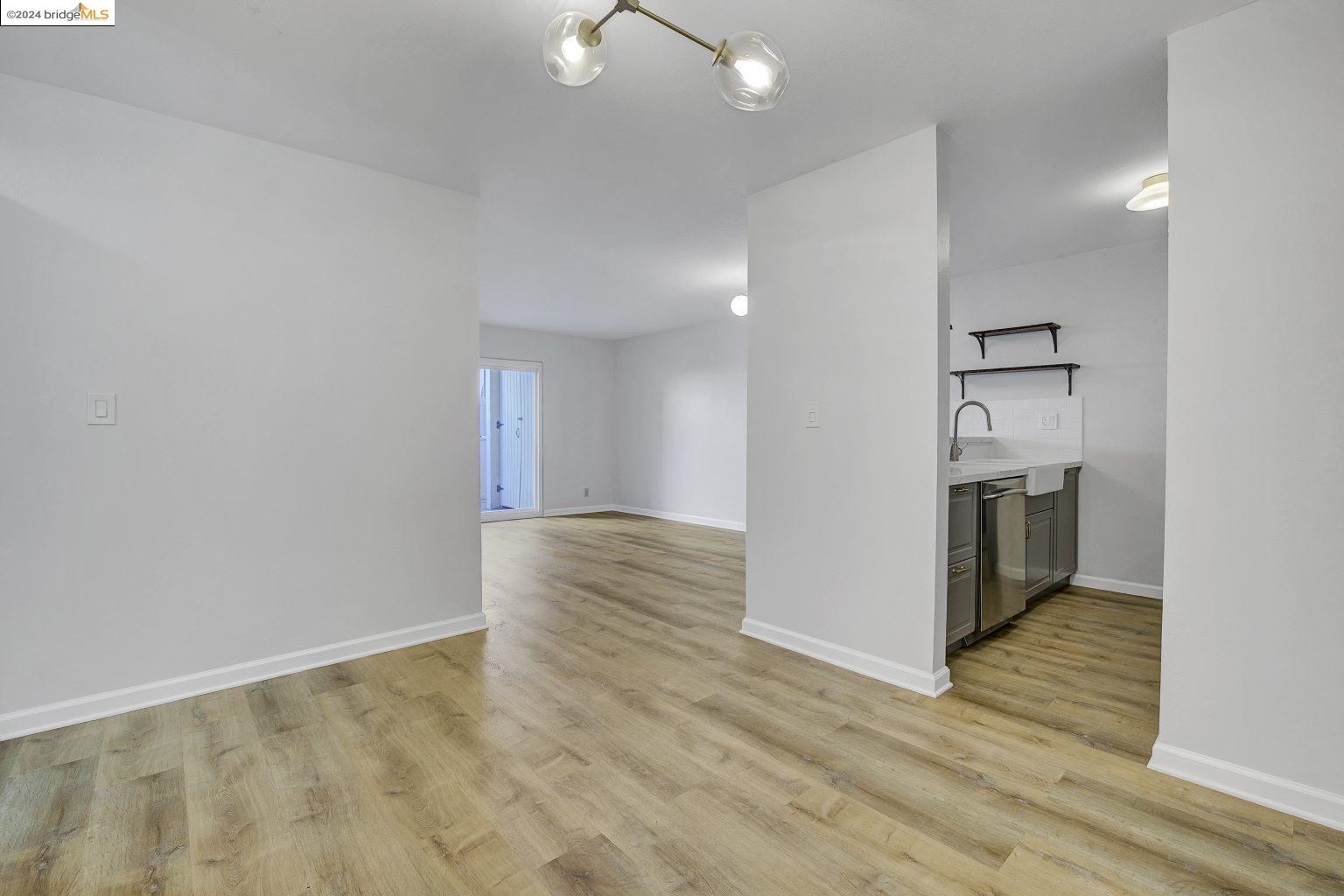 Photo #3: 41067711 Listing 