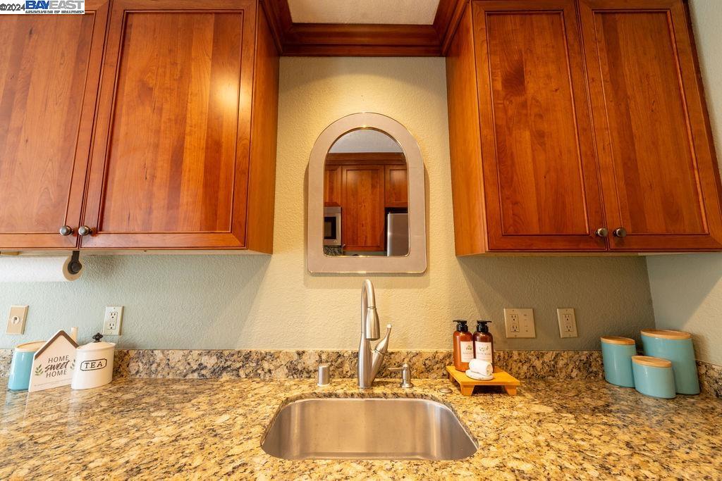 Detail Gallery Image 15 of 39 For 402 Laurel, Half Moon Bay,  CA 94019 - 2 Beds | 2 Baths
