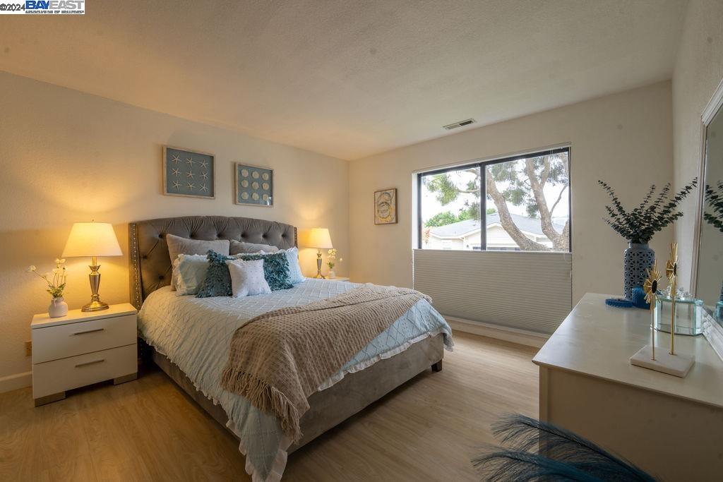 Detail Gallery Image 20 of 39 For 402 Laurel, Half Moon Bay,  CA 94019 - 2 Beds | 2 Baths