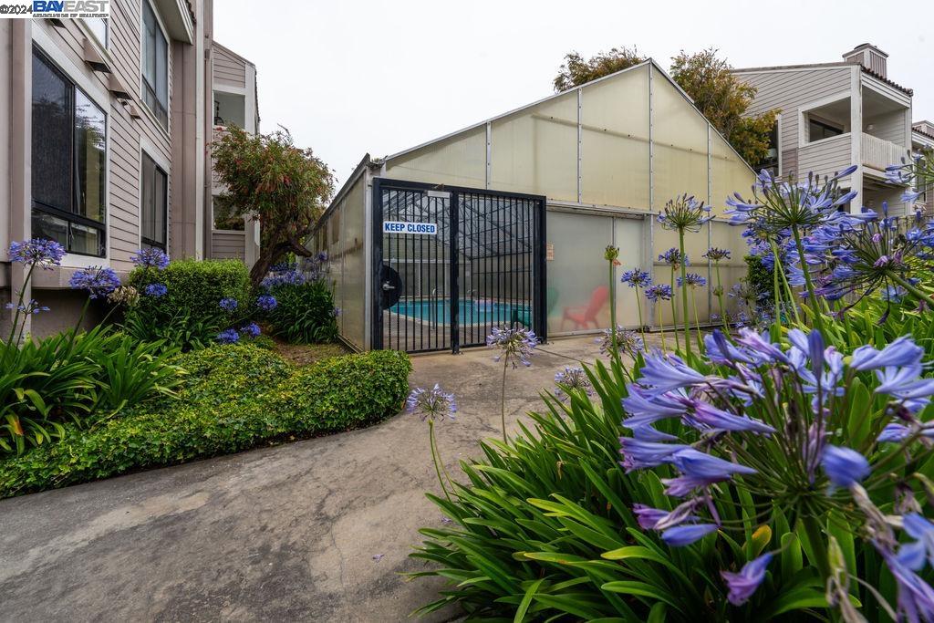 Detail Gallery Image 33 of 39 For 402 Laurel, Half Moon Bay,  CA 94019 - 2 Beds | 2 Baths