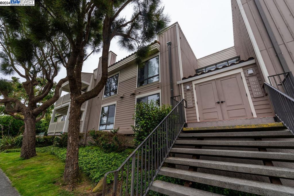 Detail Gallery Image 34 of 39 For 402 Laurel, Half Moon Bay,  CA 94019 - 2 Beds | 2 Baths