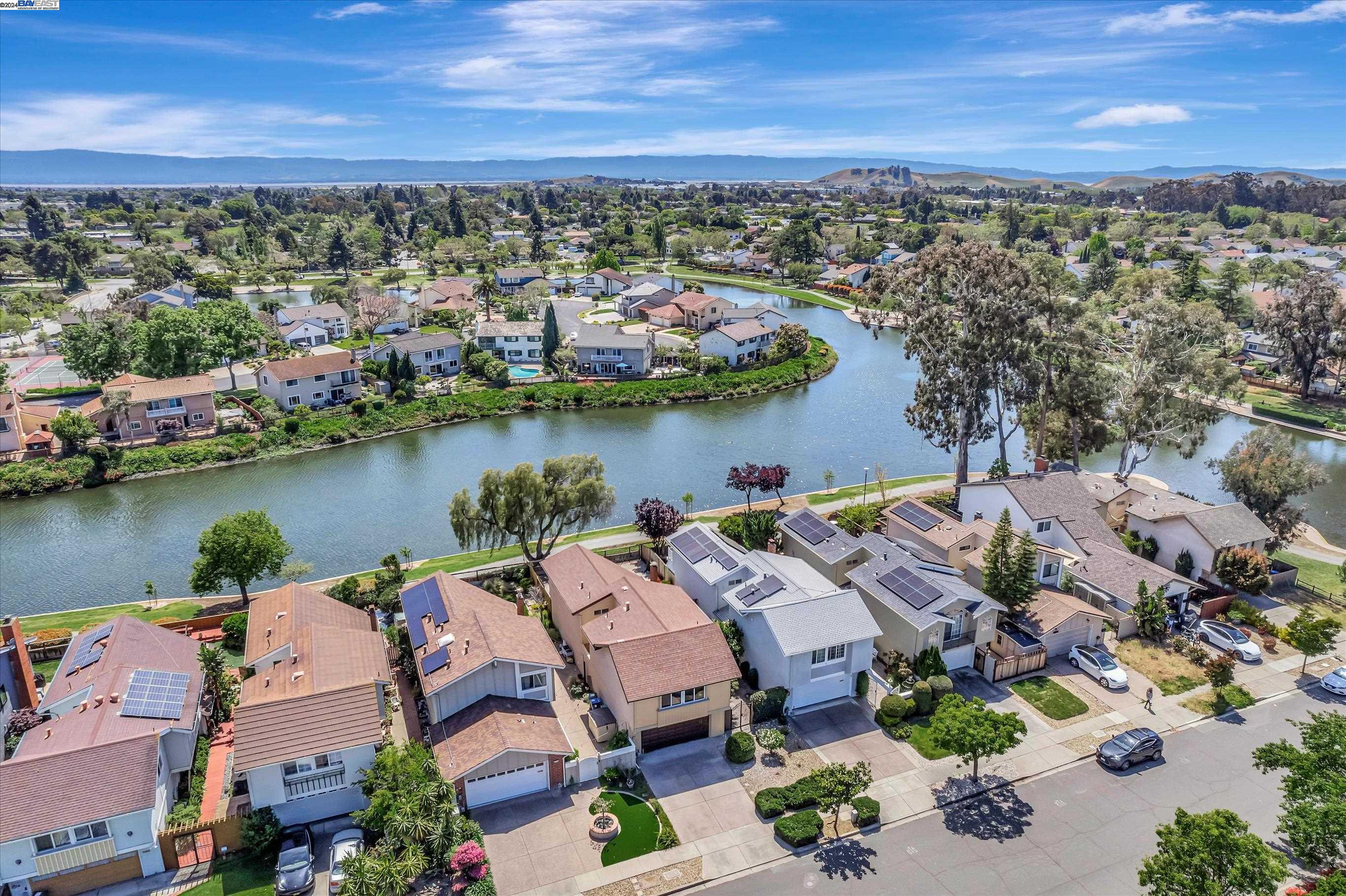 Detail Gallery Image 1 of 1 For 35645 Scarborough Dr, Newark,  CA 94560 - 4 Beds | 2/1 Baths