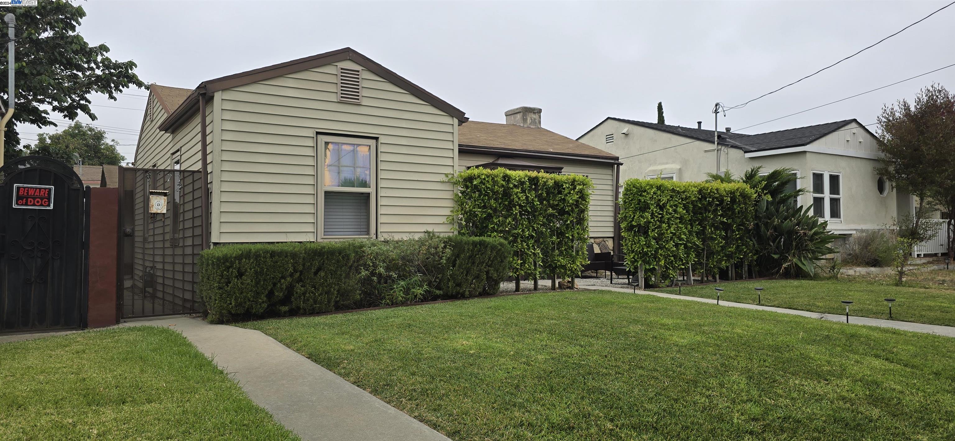 Detail Gallery Image 1 of 1 For 947 S Oak St, Inglewood,  CA 90301 - – Beds | – Baths