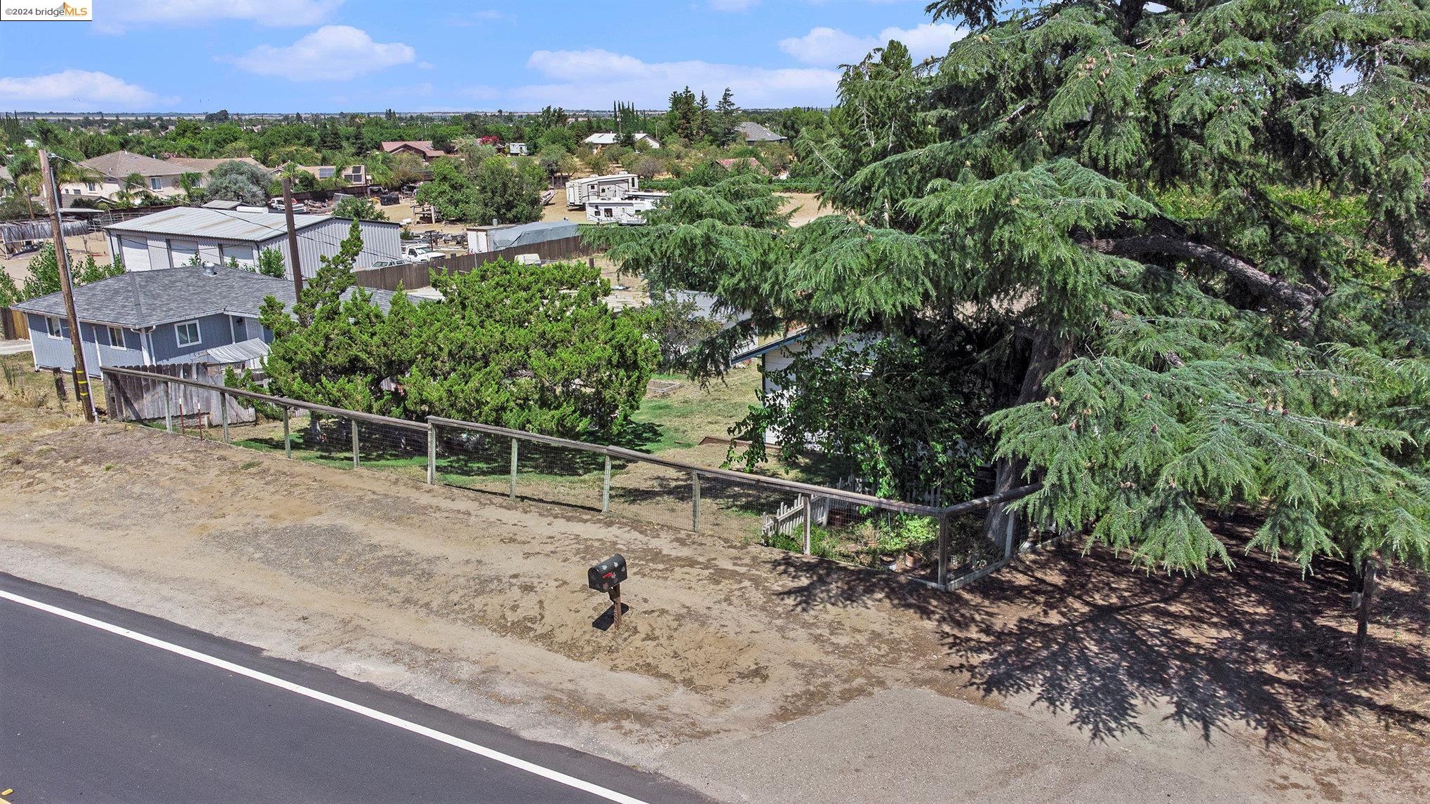 Detail Gallery Image 32 of 40 For 4430 Live Oak Ave, Oakley,  CA 94561 - 4 Beds | 2 Baths