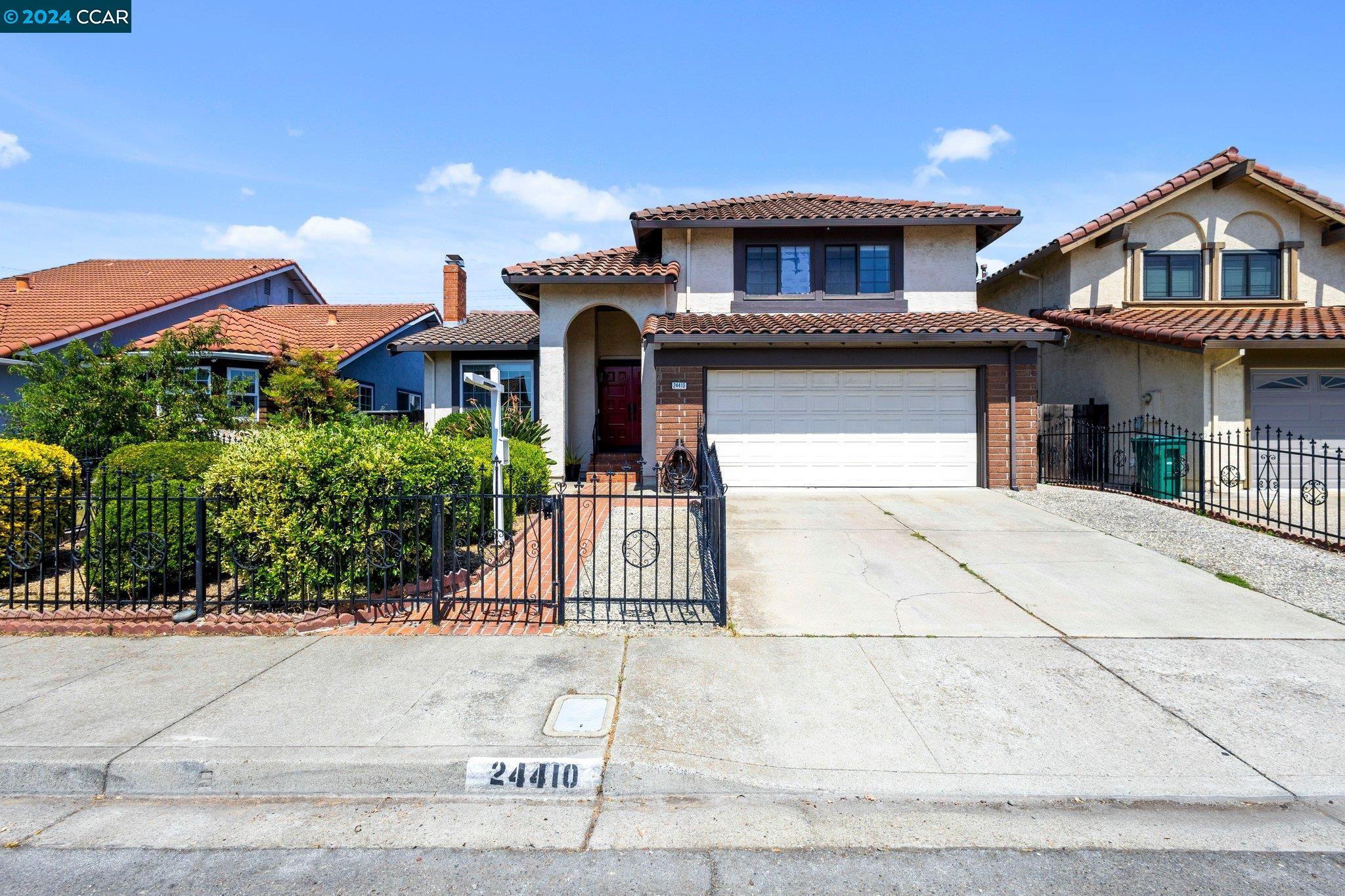 Detail Gallery Image 1 of 1 For 24410 Calaveras Rd, Hayward,  CA 94545 - 4 Beds | 3 Baths