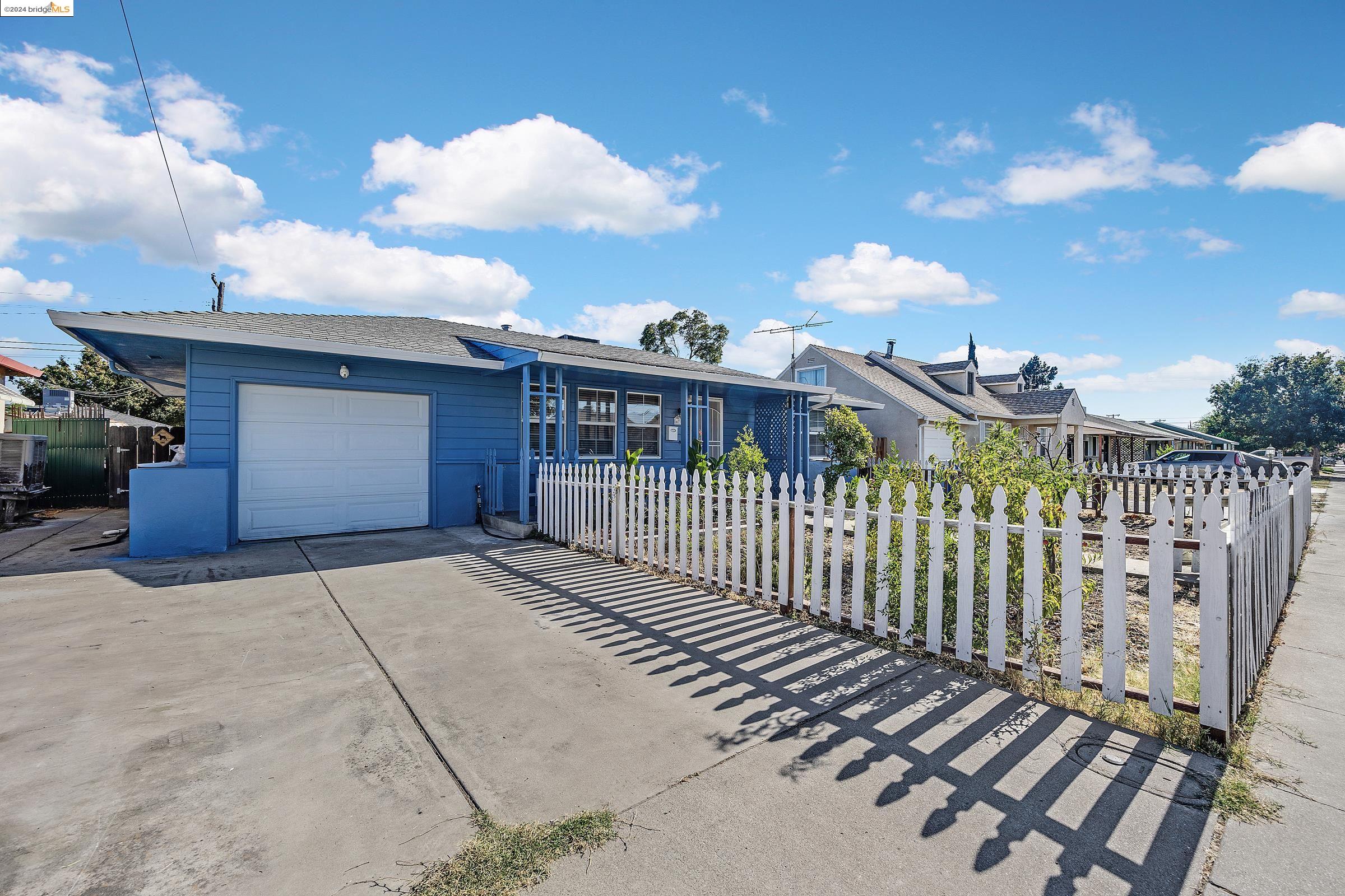 Detail Gallery Image 1 of 1 For 632 Fir St, Manteca,  CA 95336 - 2 Beds | 1 Baths