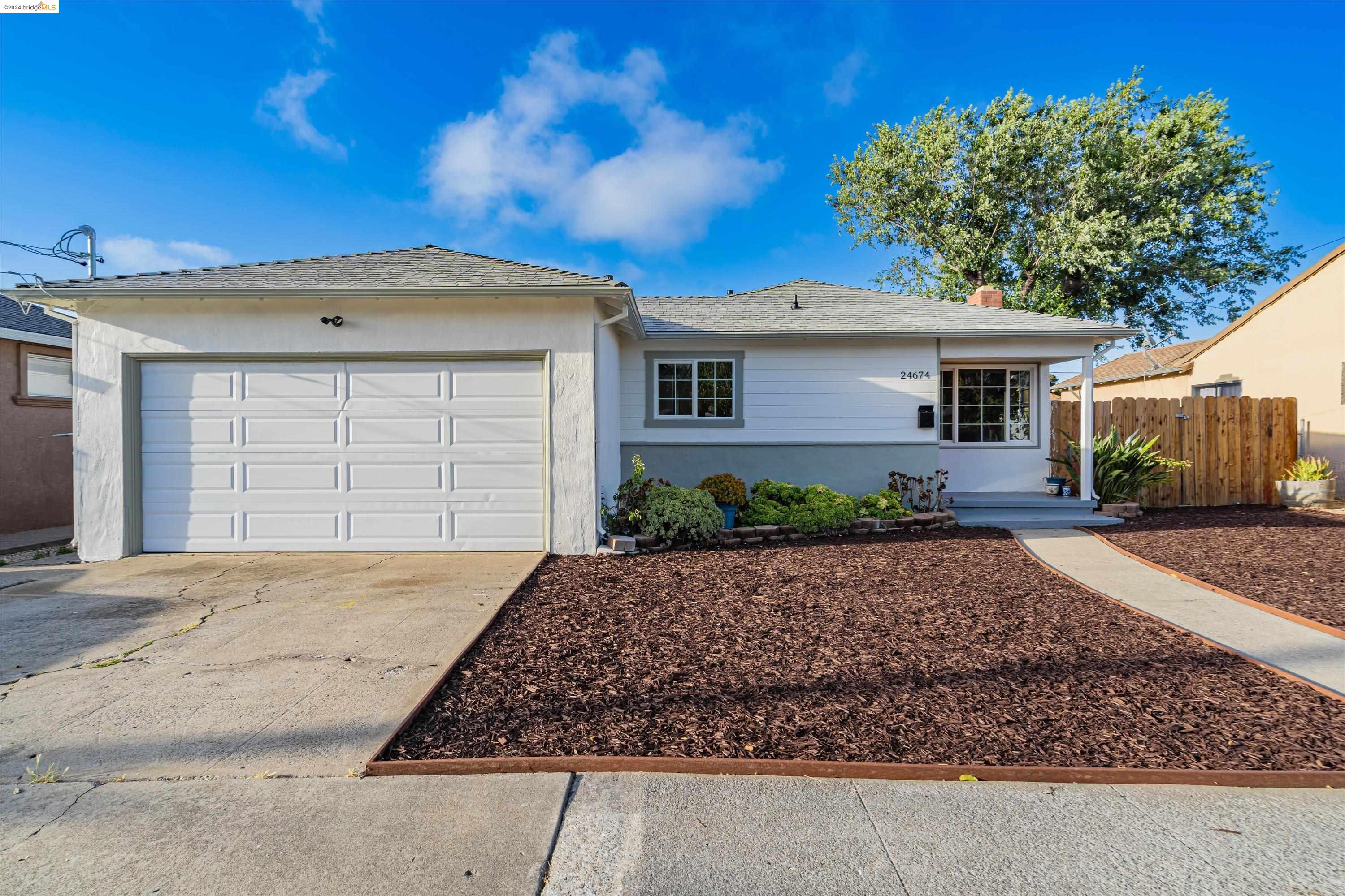 Detail Gallery Image 1 of 1 For 24674 Lyell Way, Hayward,  CA 94544-2038 - 3 Beds | 2 Baths