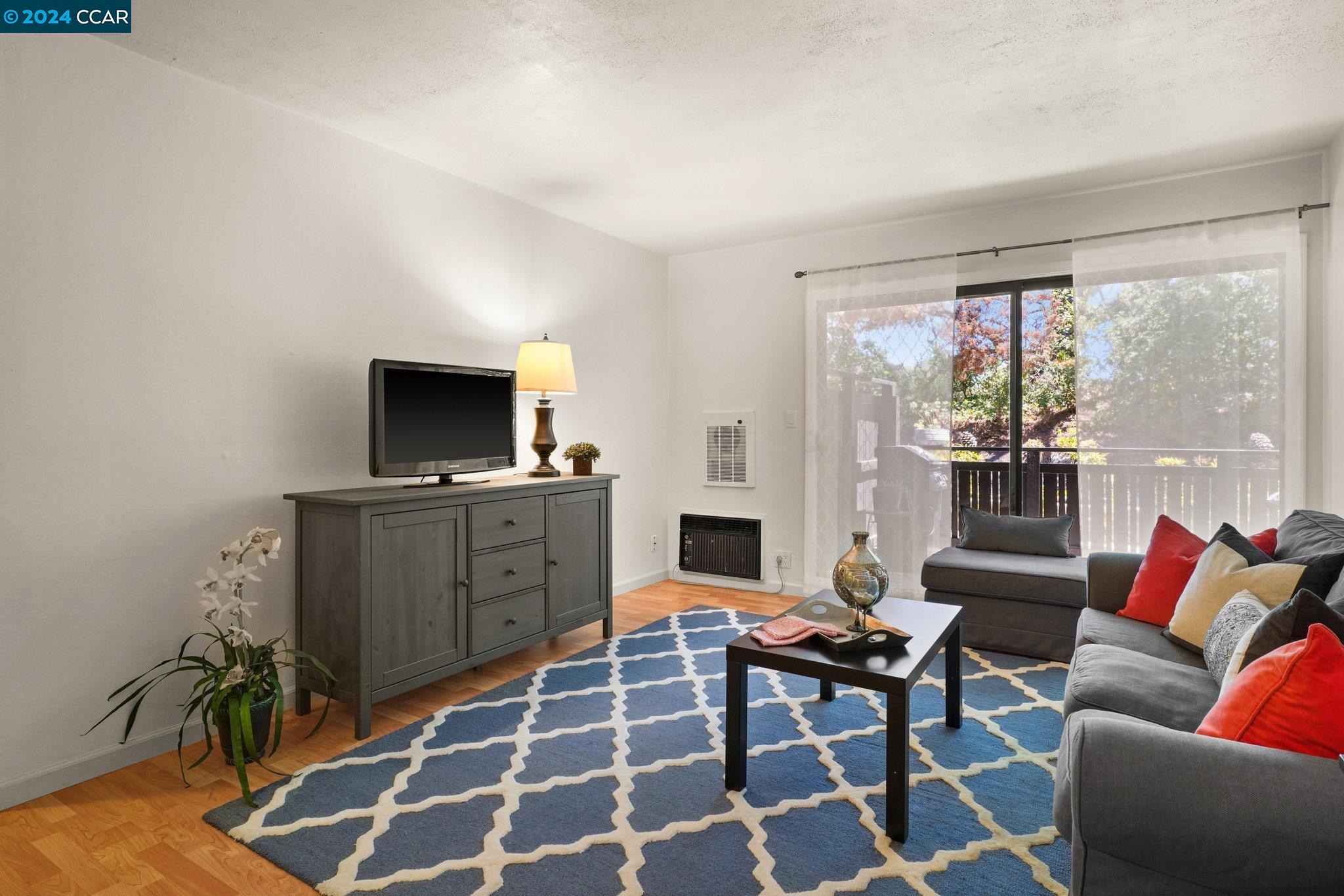 Photo #3: 41067943 Listing 