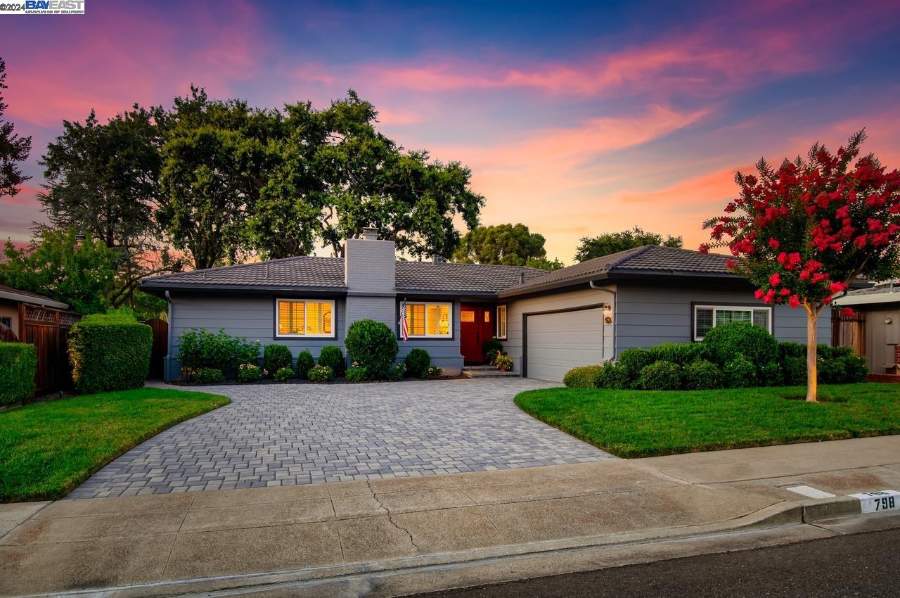 Detail Gallery Image 1 of 1 For 798 E Angela St, Pleasanton,  CA 94566 - 3 Beds | 2 Baths
