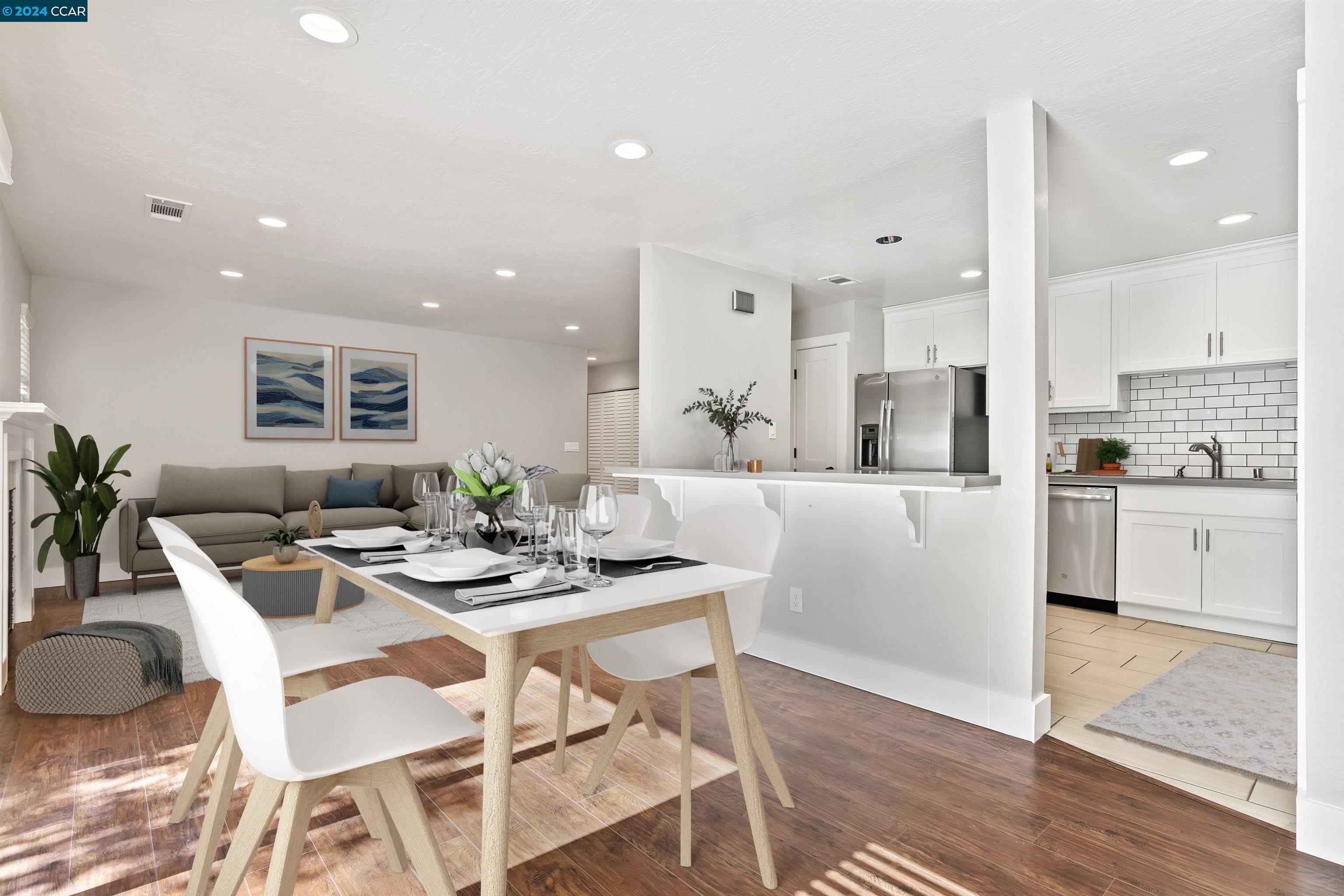 More Details about MLS # 41068037 : 1064 WESLEY CT # 5