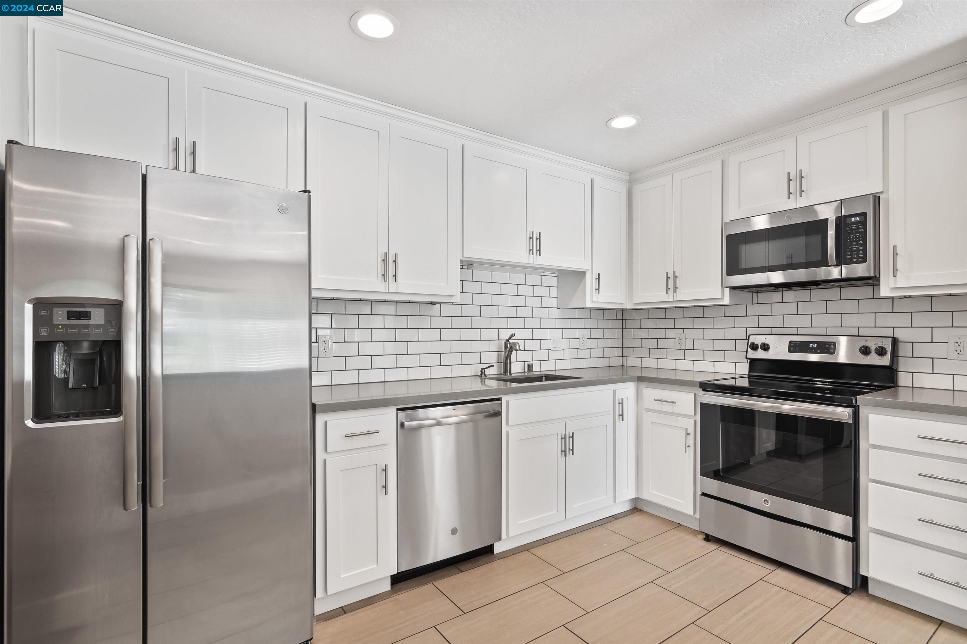 Photo #3: 41068037 Listing 