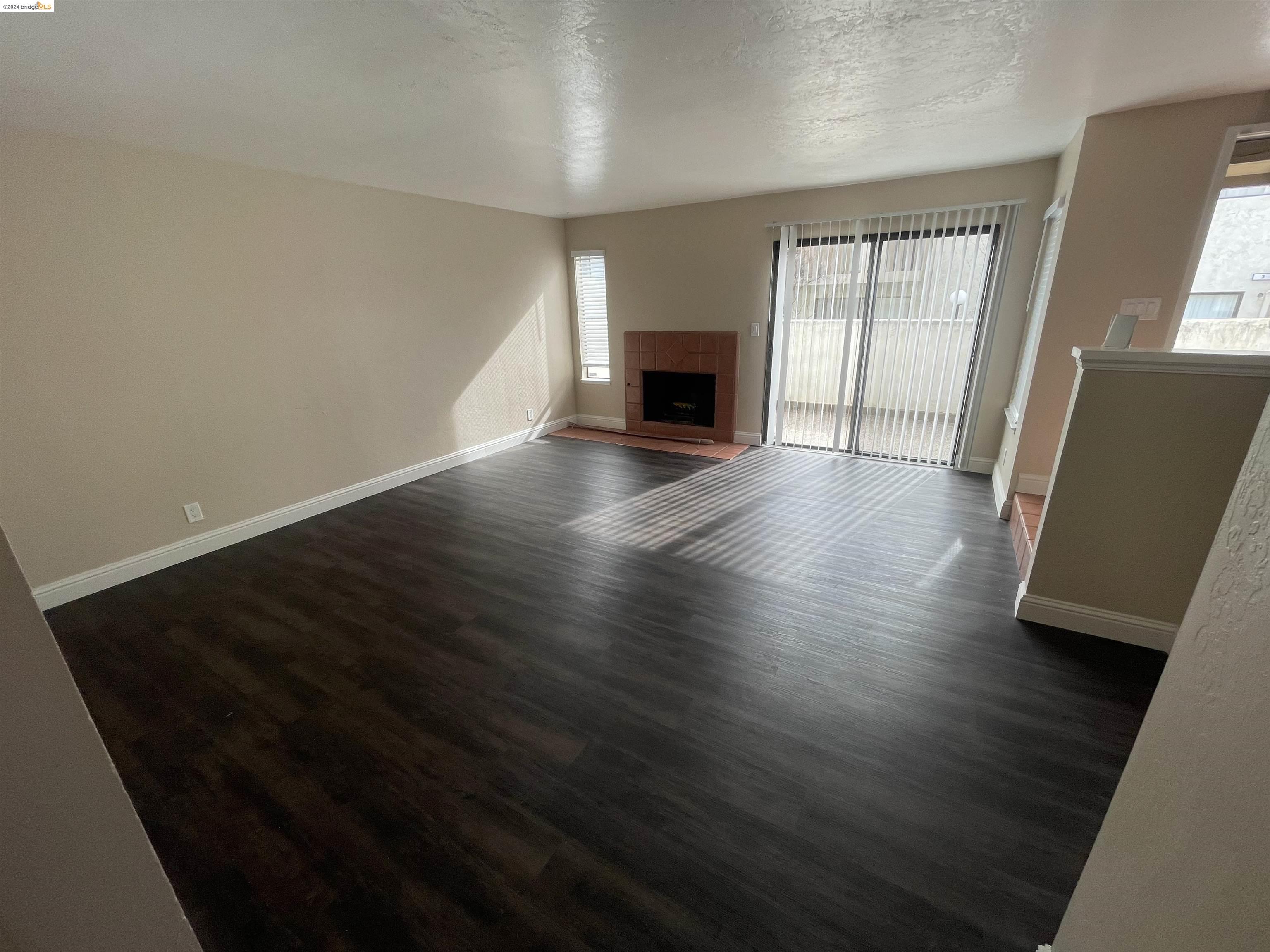 Photo #5: 41068056 Listing 
