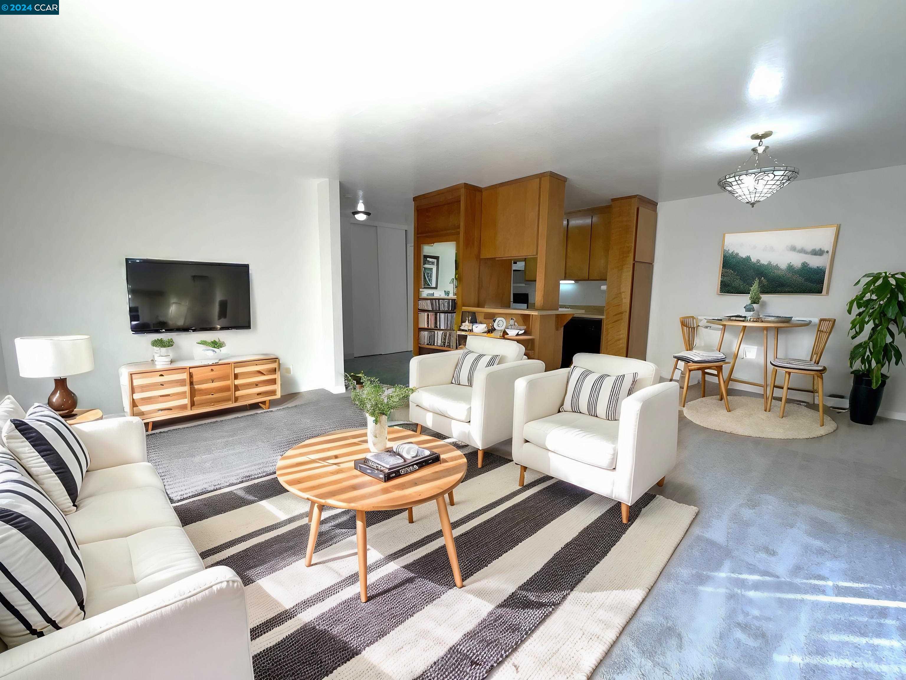 Photo #4: 41068057 Listing 