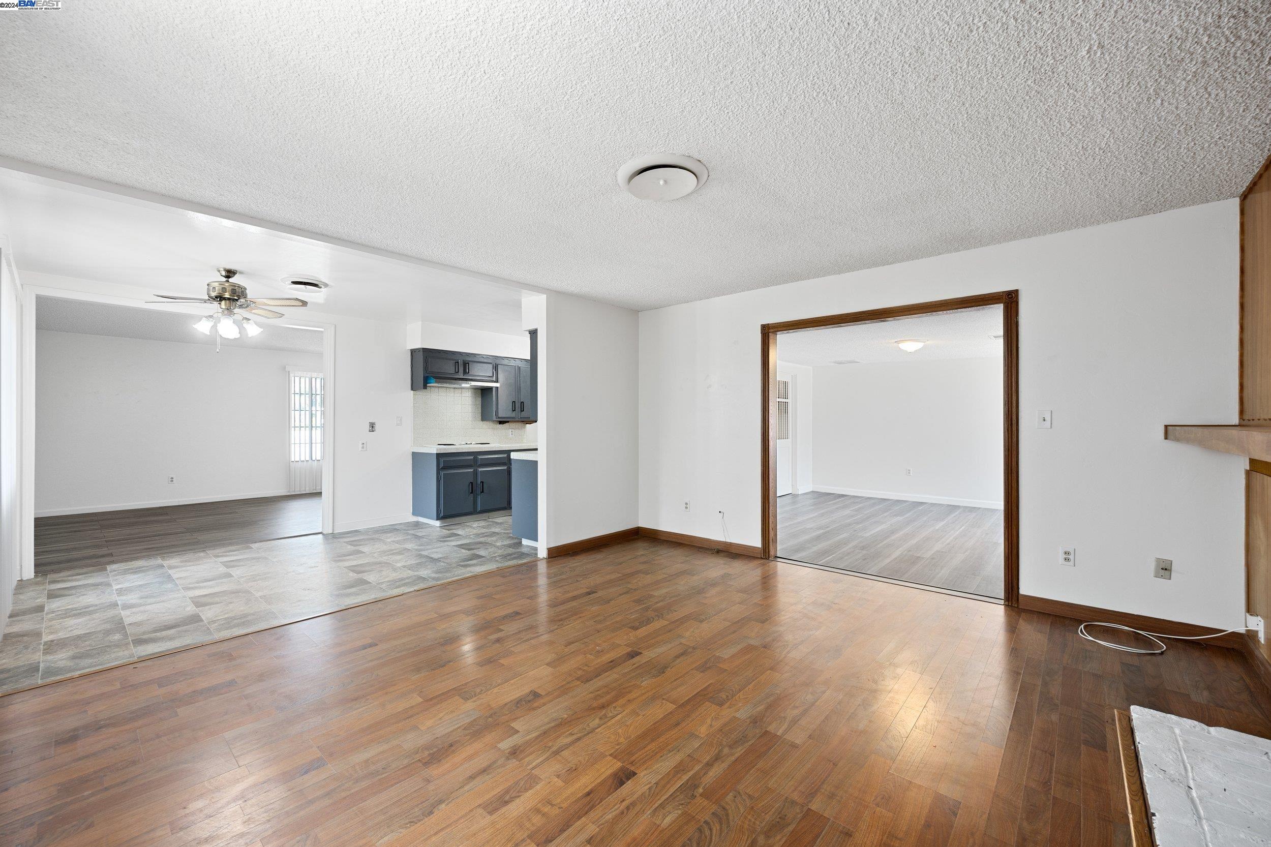 Detail Gallery Image 13 of 36 For 6201 Hartman Ave, Bakersfield,  CA 93309 - 4 Beds | 2 Baths