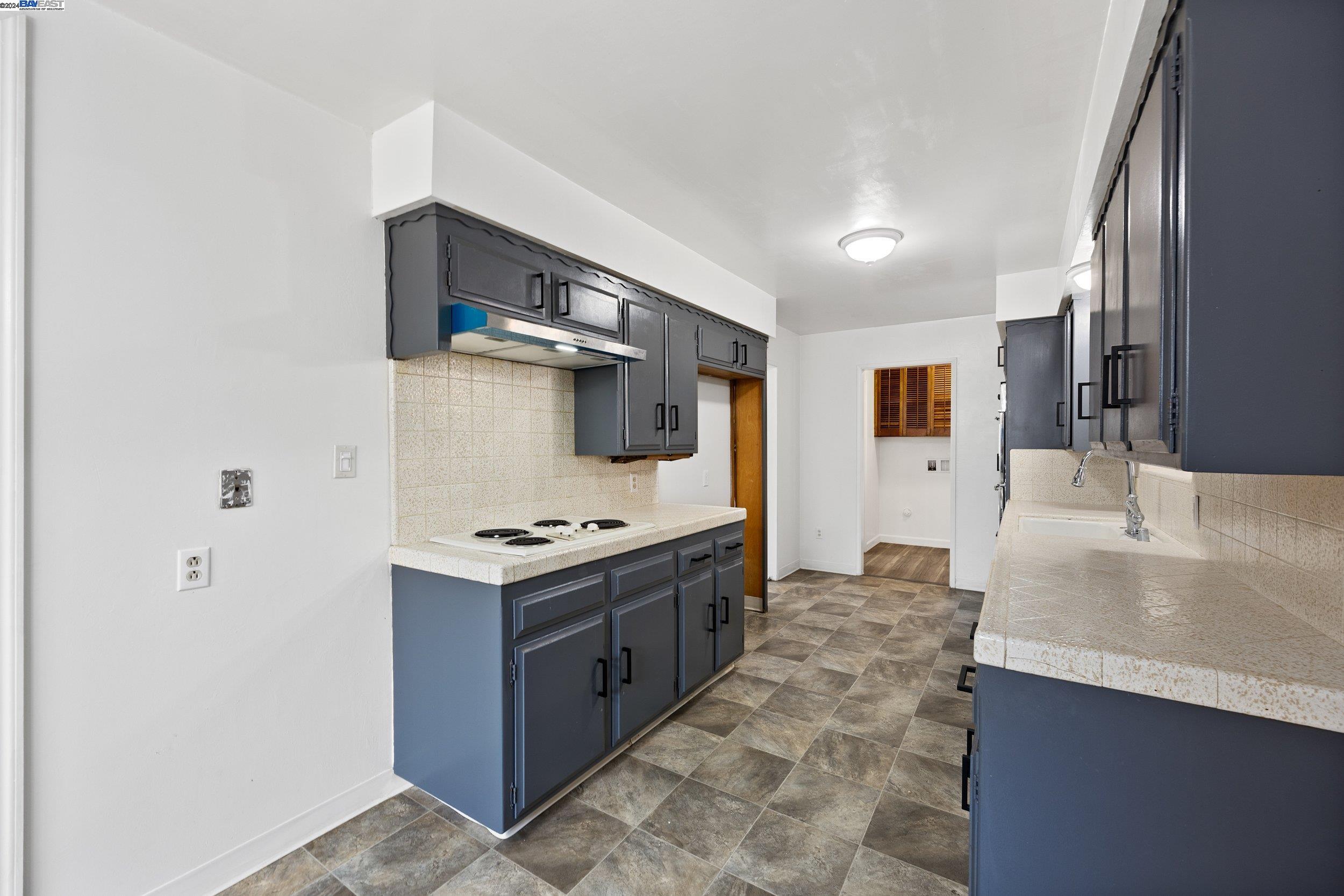 Detail Gallery Image 18 of 36 For 6201 Hartman Ave, Bakersfield,  CA 93309 - 4 Beds | 2 Baths
