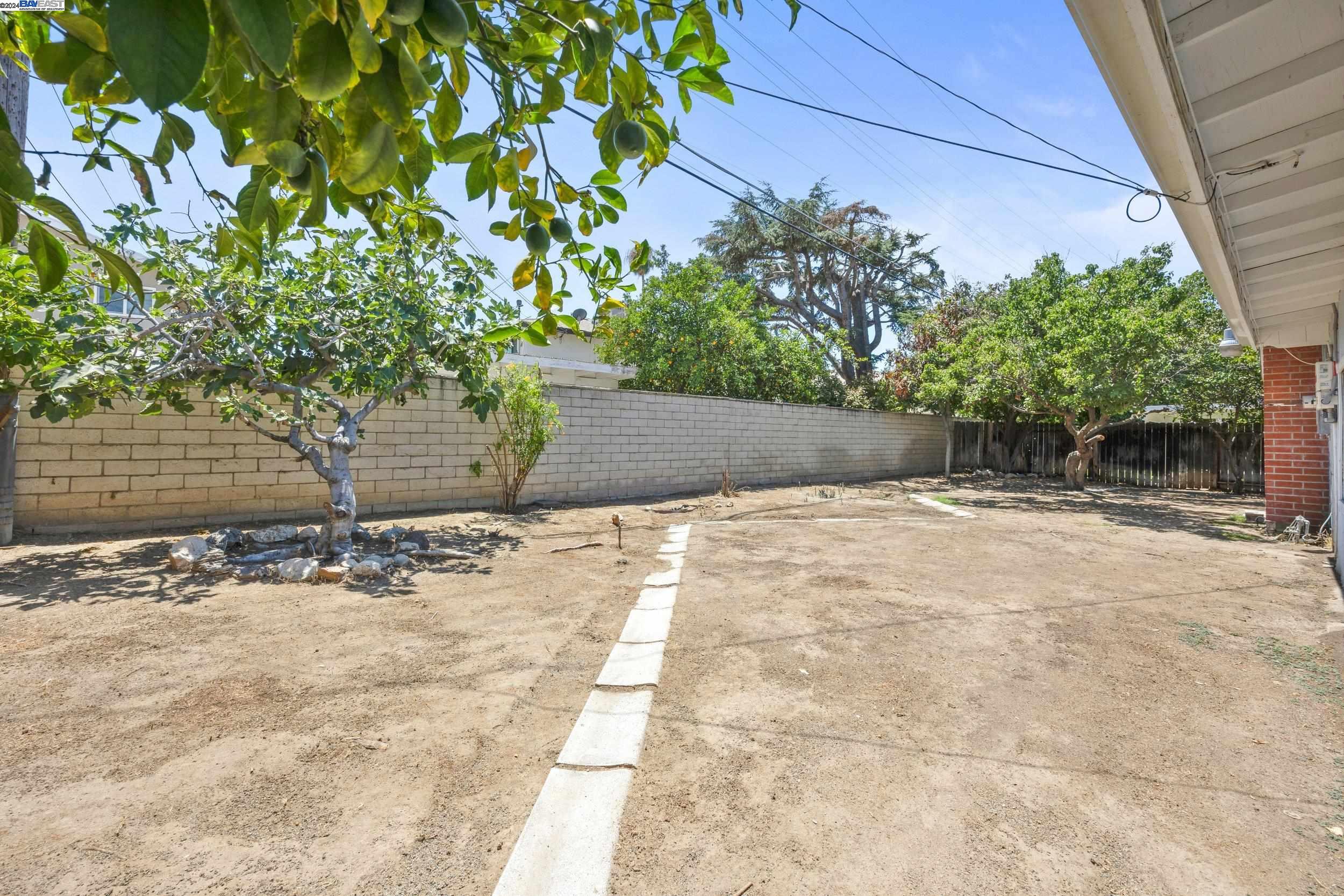 Detail Gallery Image 33 of 36 For 6201 Hartman Ave, Bakersfield,  CA 93309 - 4 Beds | 2 Baths