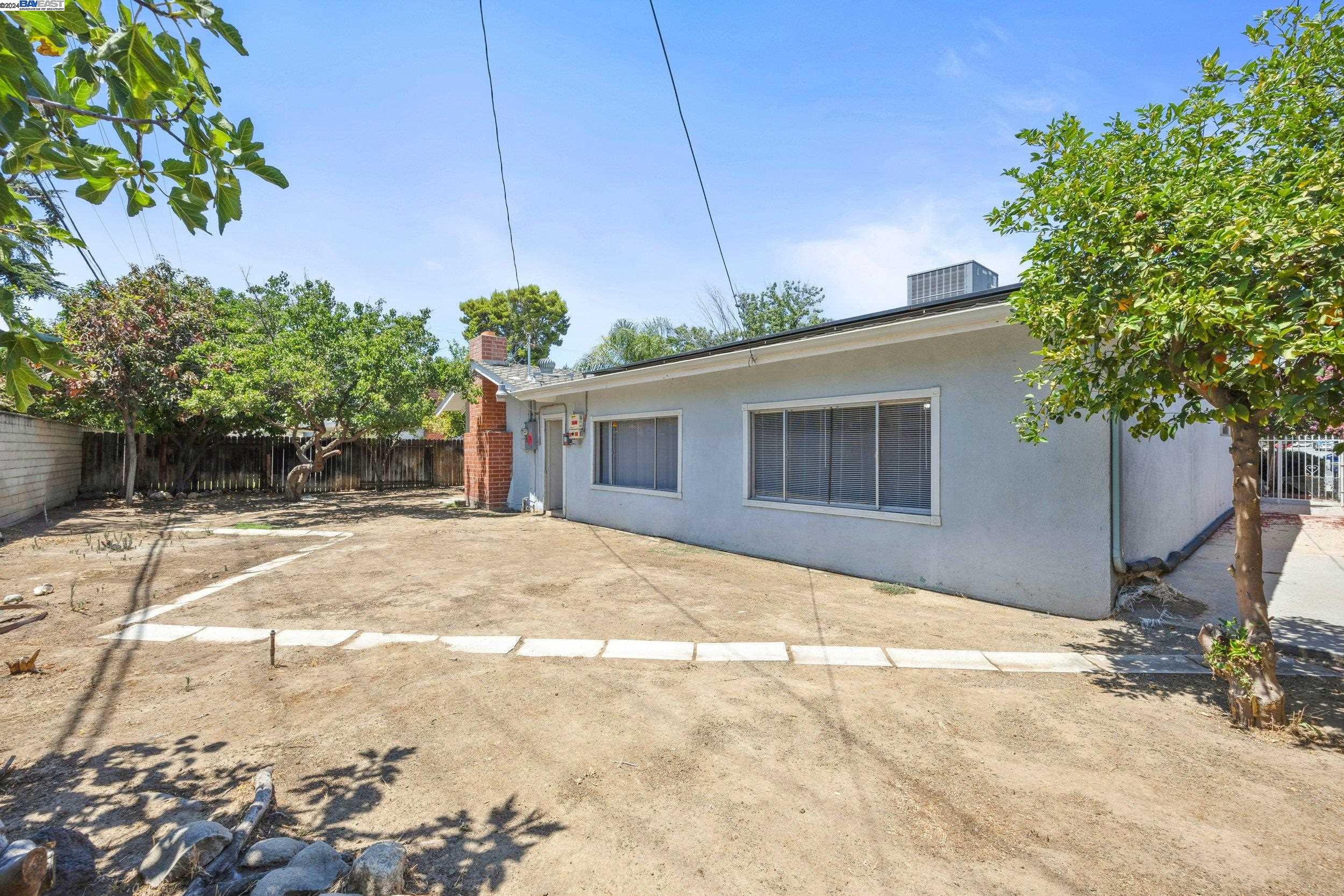 Detail Gallery Image 34 of 36 For 6201 Hartman Ave, Bakersfield,  CA 93309 - 4 Beds | 2 Baths