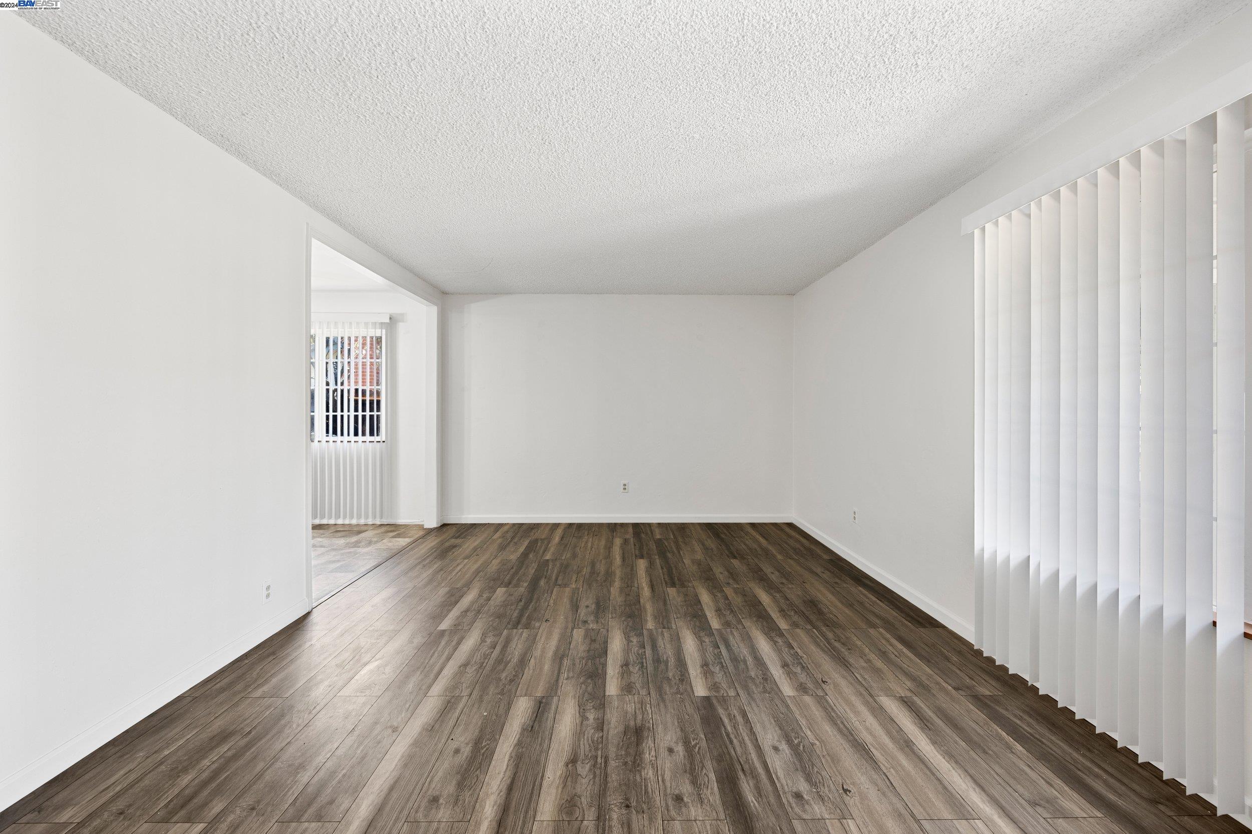 Detail Gallery Image 7 of 36 For 6201 Hartman Ave, Bakersfield,  CA 93309 - 4 Beds | 2 Baths