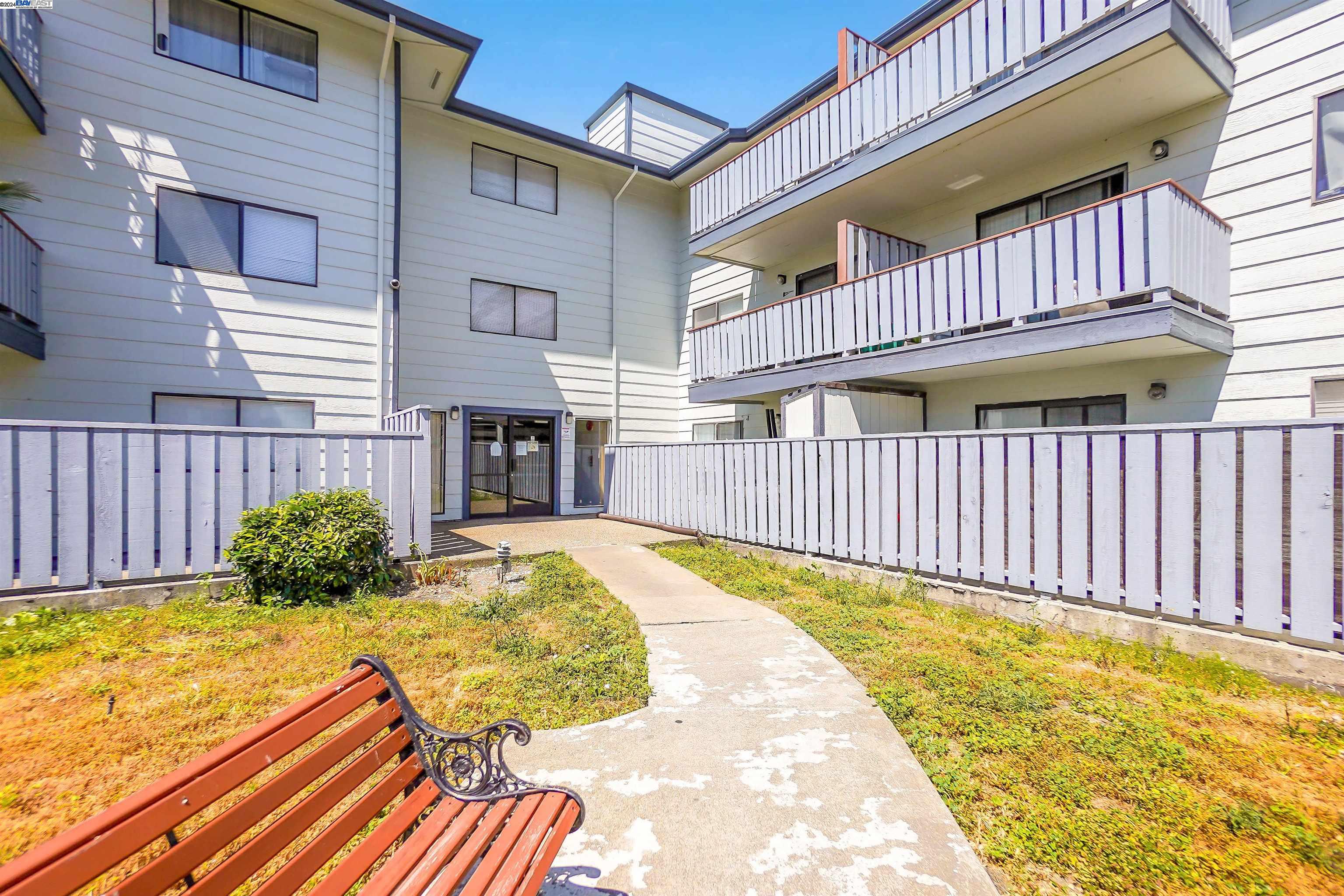 Photo #31: 41068076 Listing: Photo #31