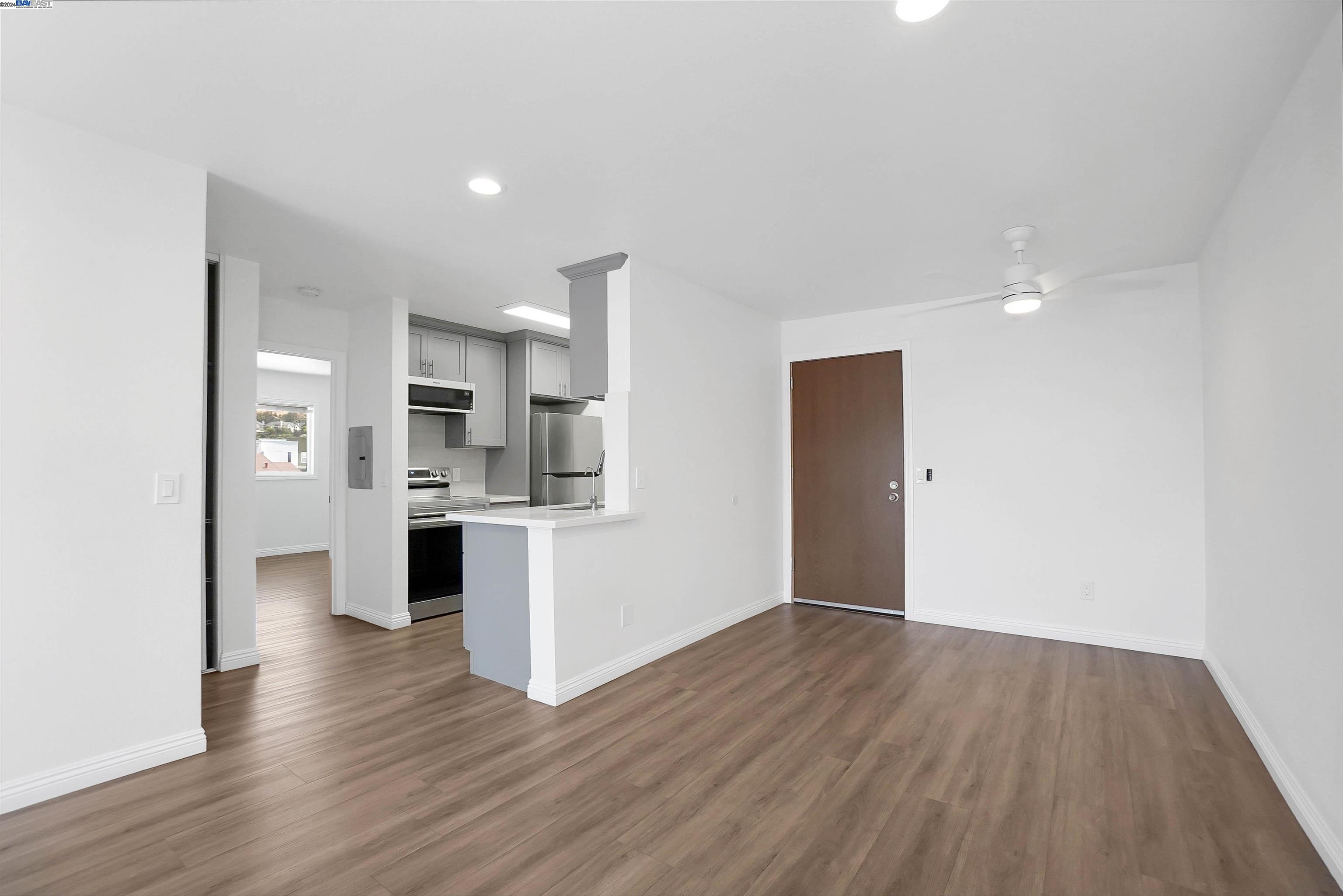 Photo #8: 41068076 Listing: Photo #8