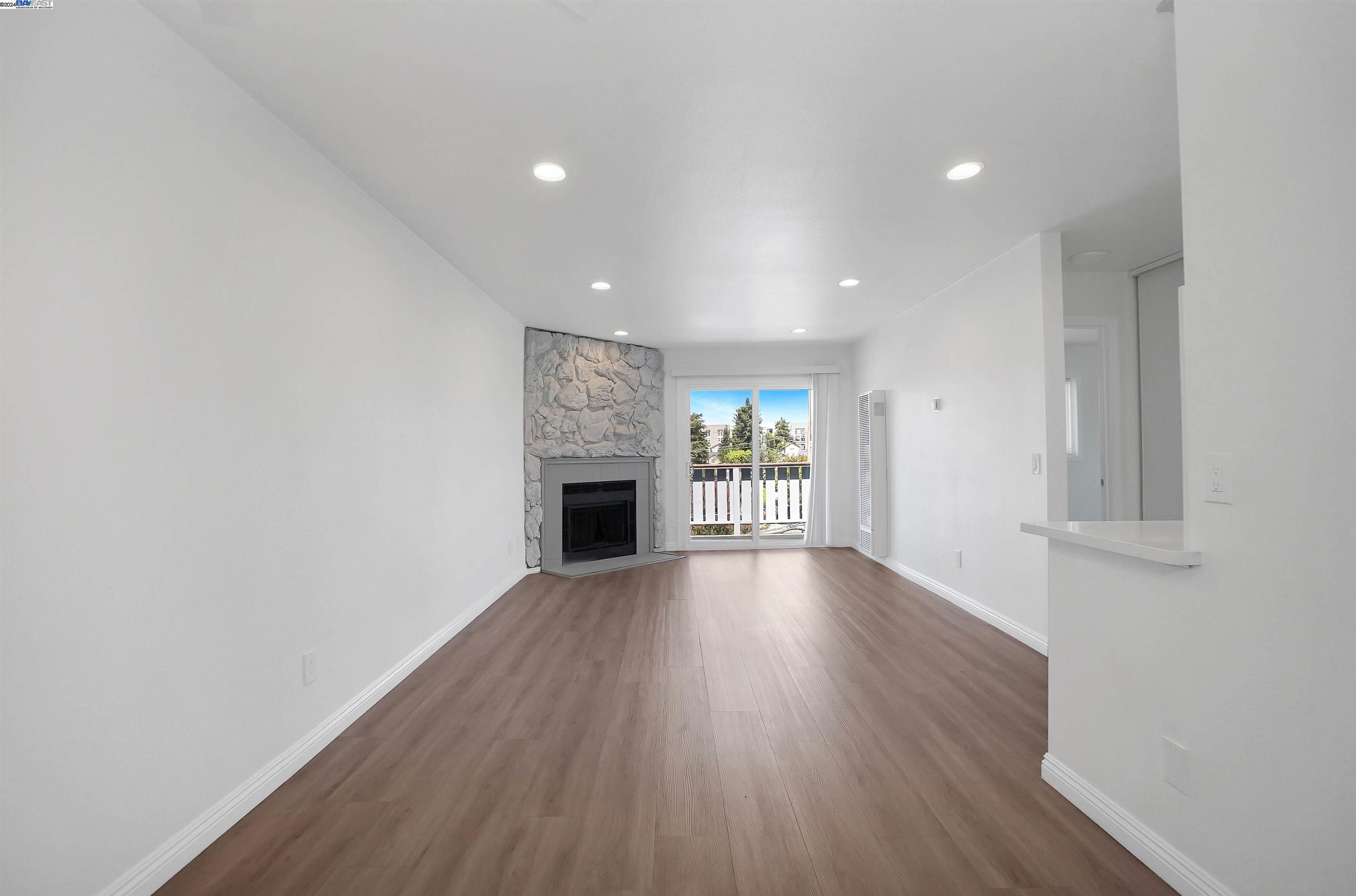Photo #9: 41068076 Listing: Photo #9