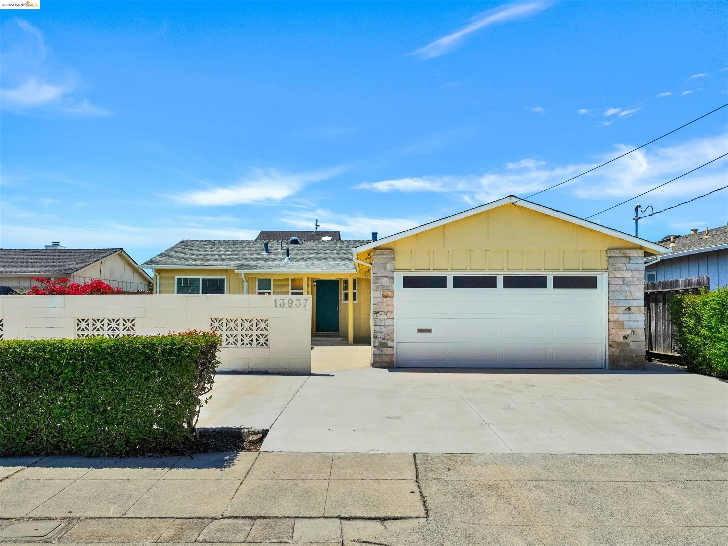 Detail Gallery Image 1 of 1 For 13937 Samoa Rd, San Leandro,  CA 94577 - 3 Beds | 2 Baths