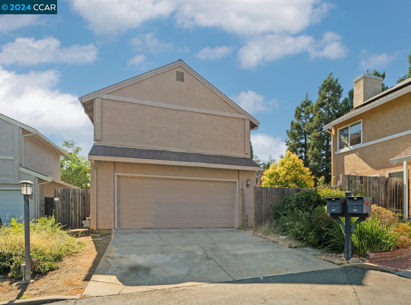 Detail Gallery Image 1 of 1 For 555 Willow Ct, Benicia,  CA 94510 - 2 Beds | 2/1 Baths