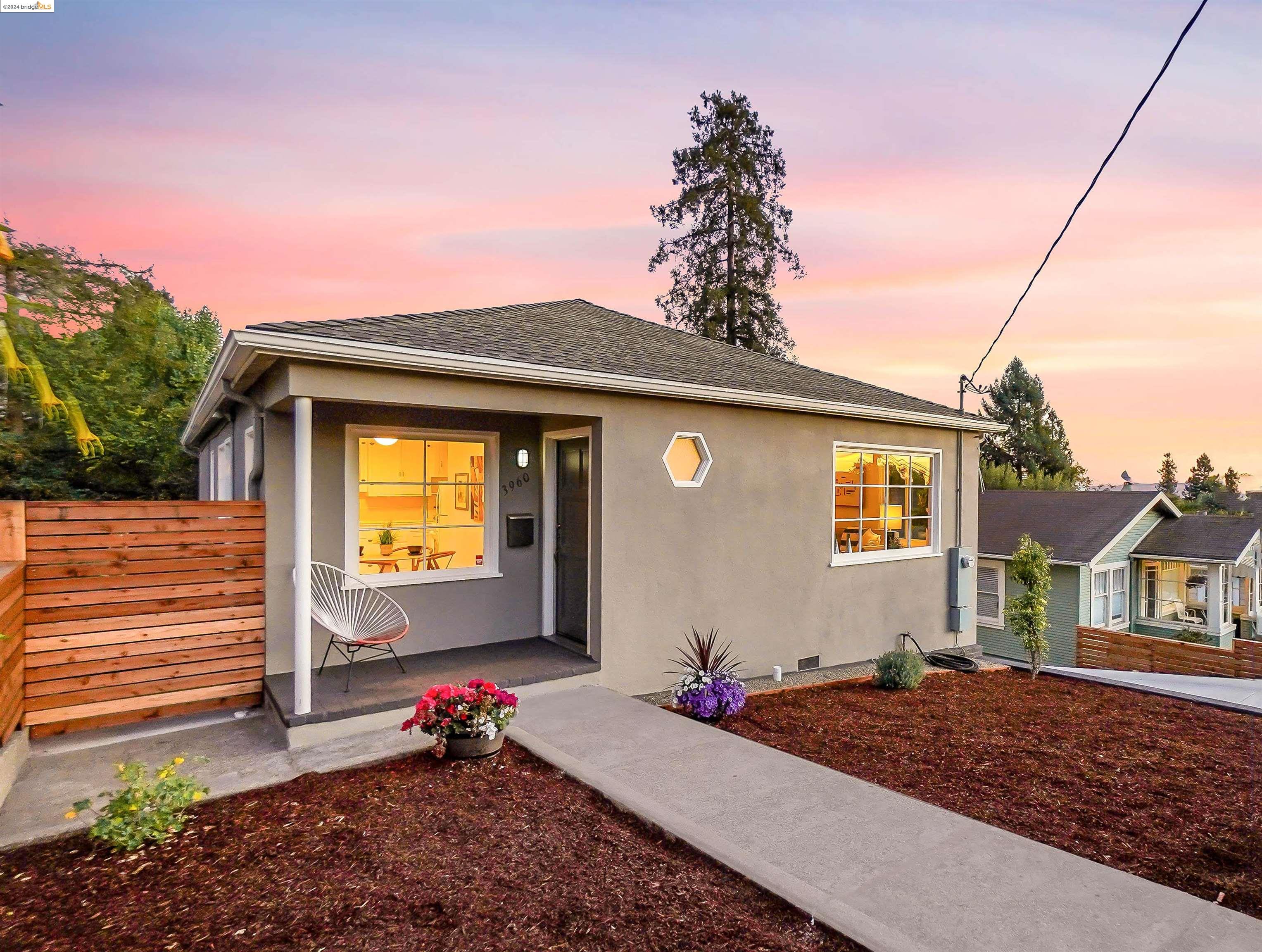 Detail Gallery Image 1 of 1 For 3960 Patterson Avenue, Oakland,  CA 94619-2030 - 3 Beds | 2 Baths