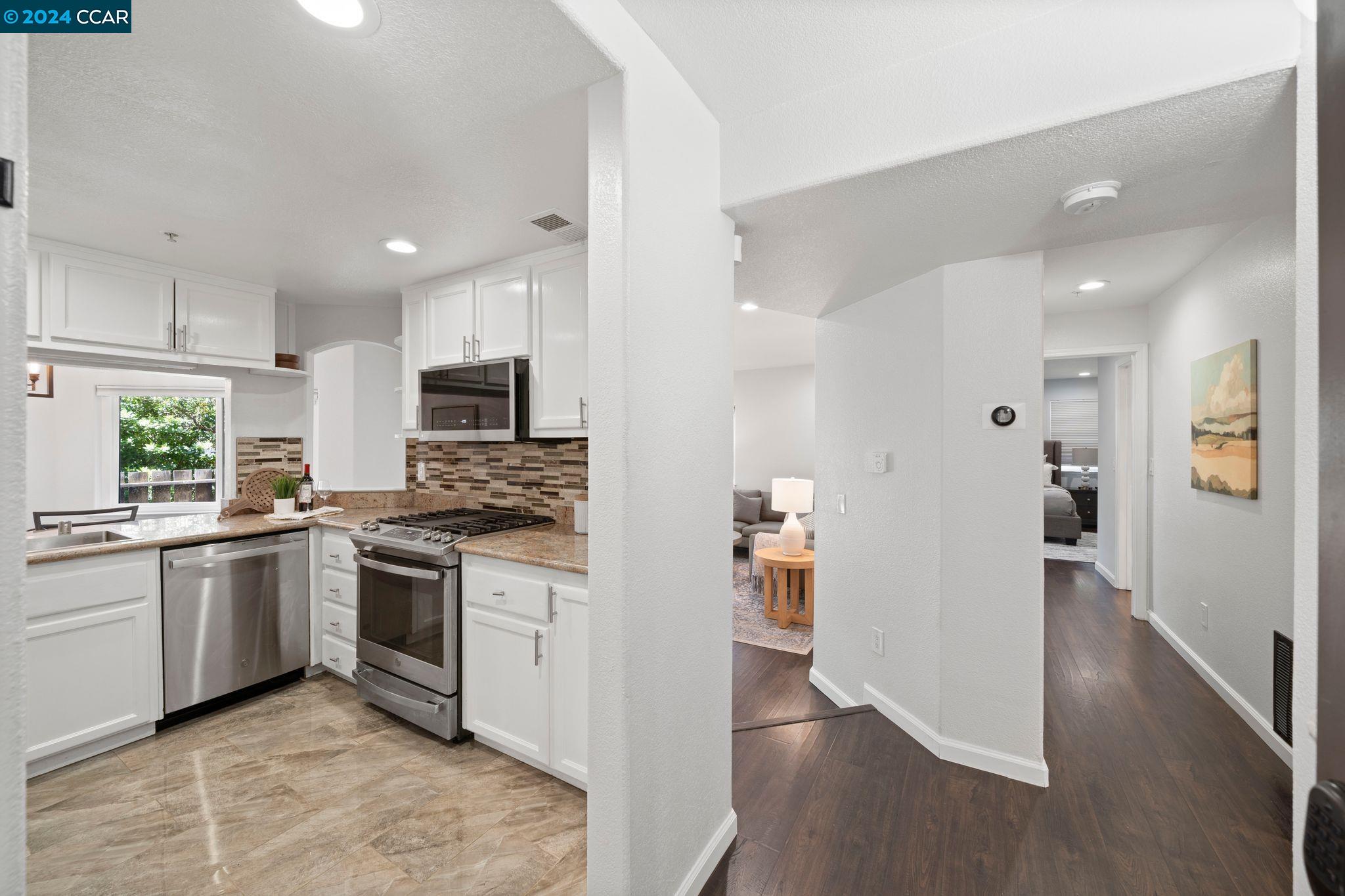 Photo #6: 41068195 Listing 