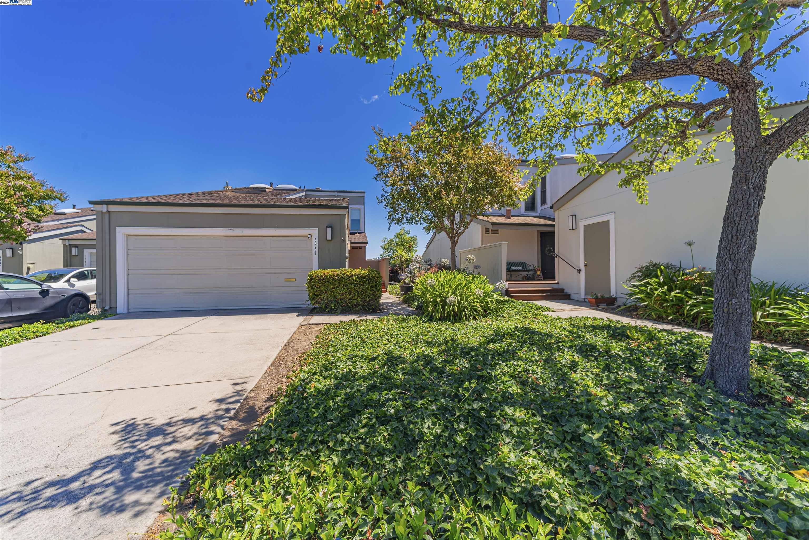 Detail Gallery Image 1 of 1 For 3351 Kimberly Way, San Mateo,  CA 94403 - 3 Beds | 2 Baths