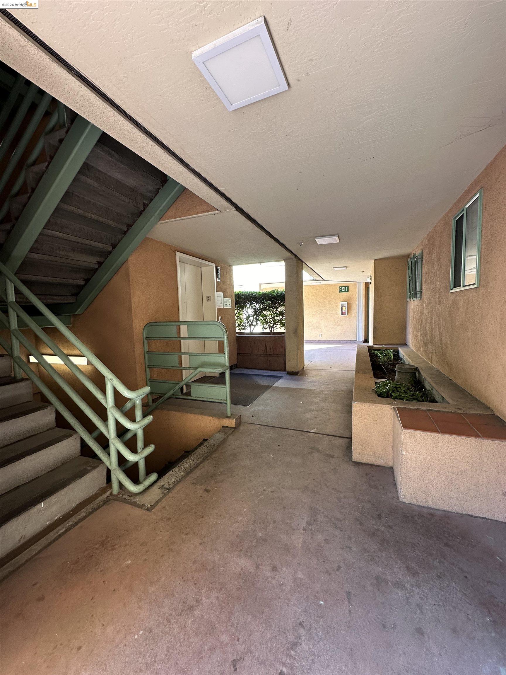 Photo #6: 41068312 Listing 