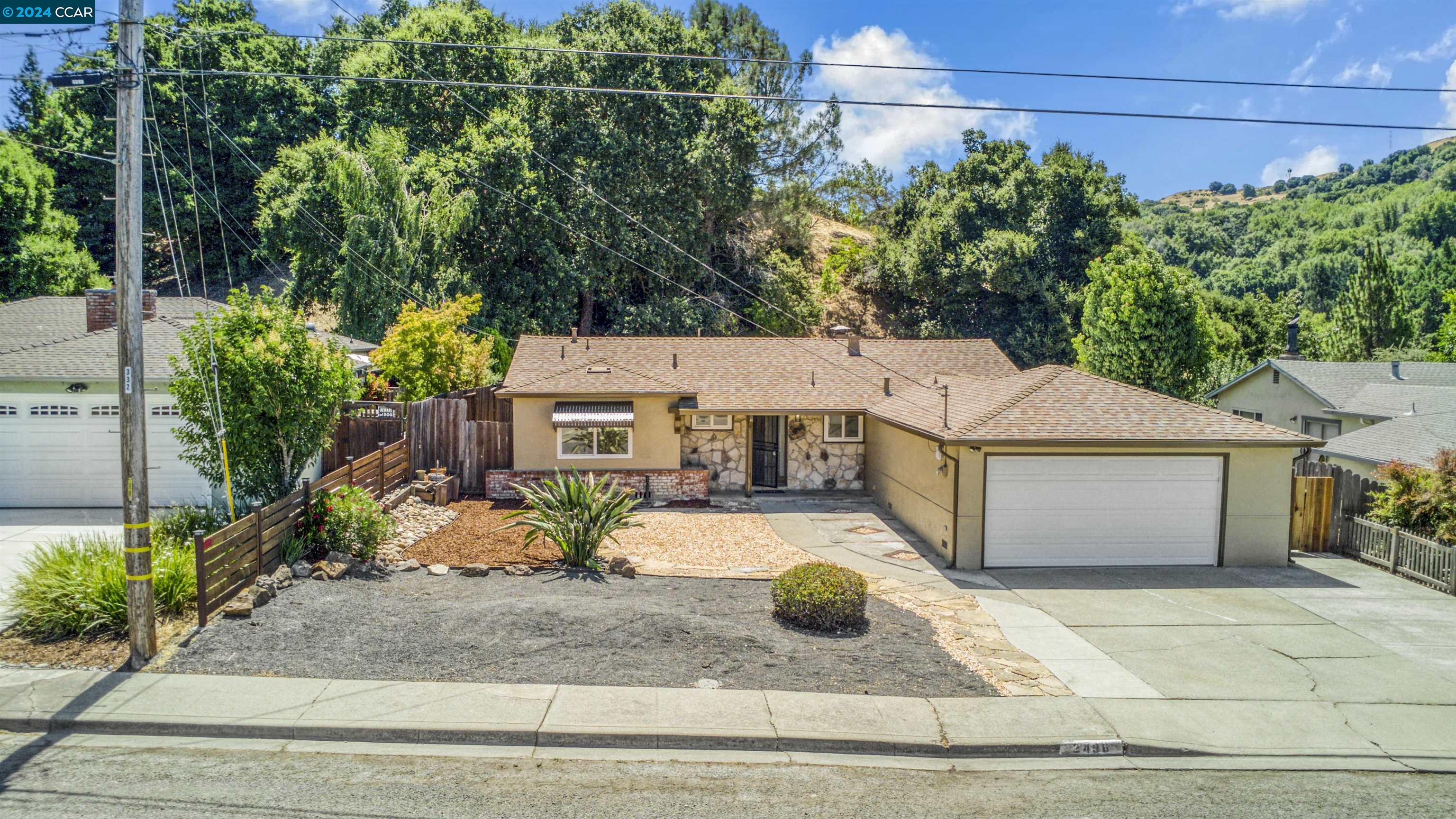 Detail Gallery Image 1 of 1 For 2496 Doidge Ave, Pinole,  CA 94564 - 3 Beds | 2 Baths