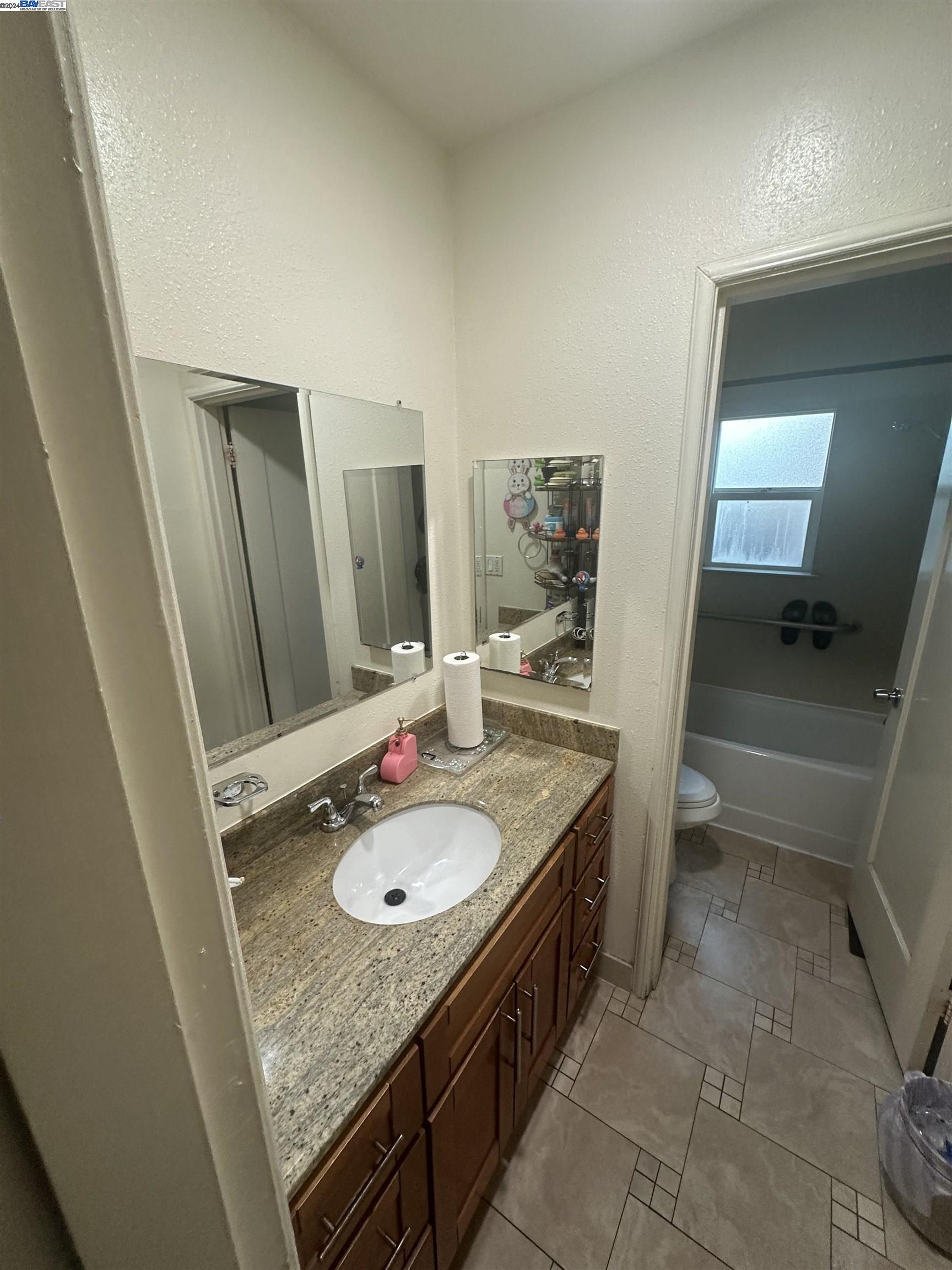 Detail Gallery Image 27 of 31 For 1821 74th Ave, Oakland,  CA 94621 - – Beds | – Baths