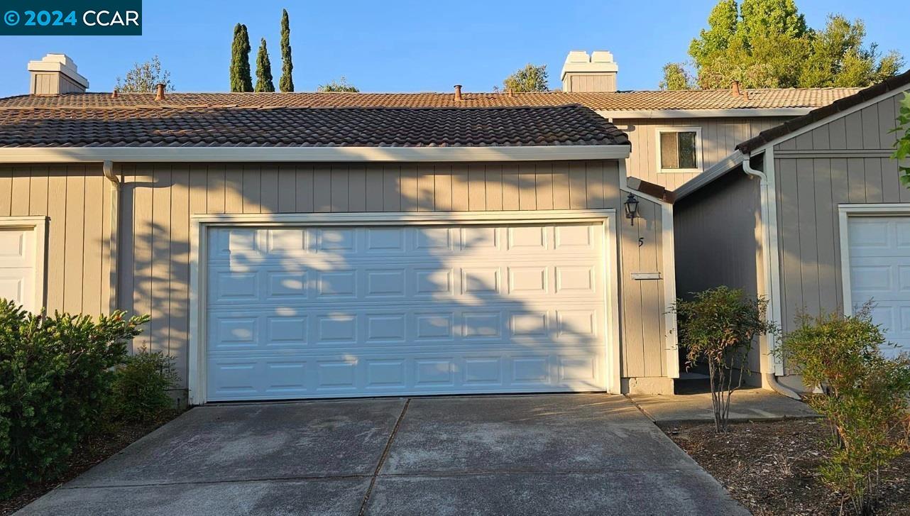 Photo #2: 41068474 Listing 