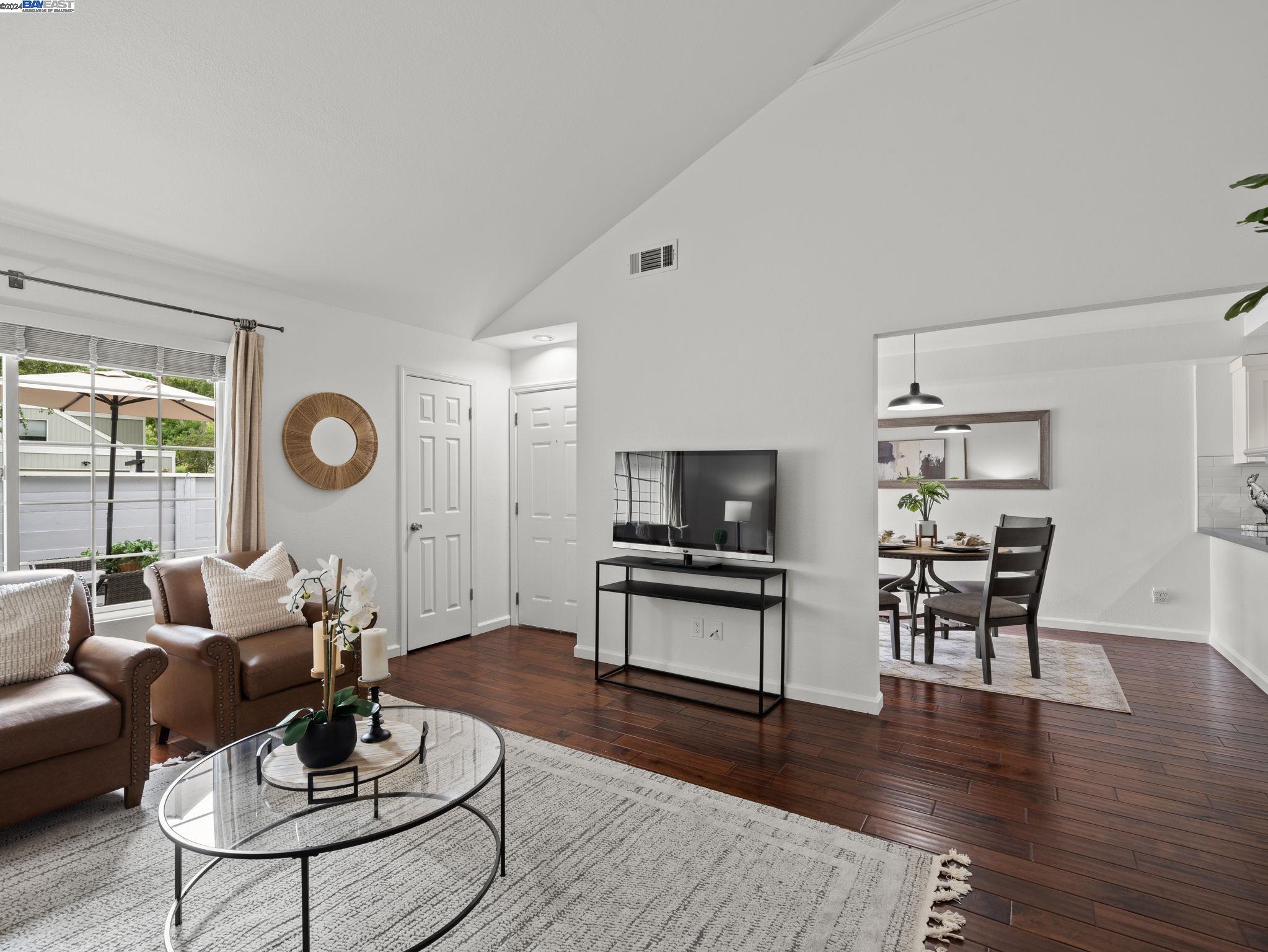 Photo #5: 41068501 Listing 