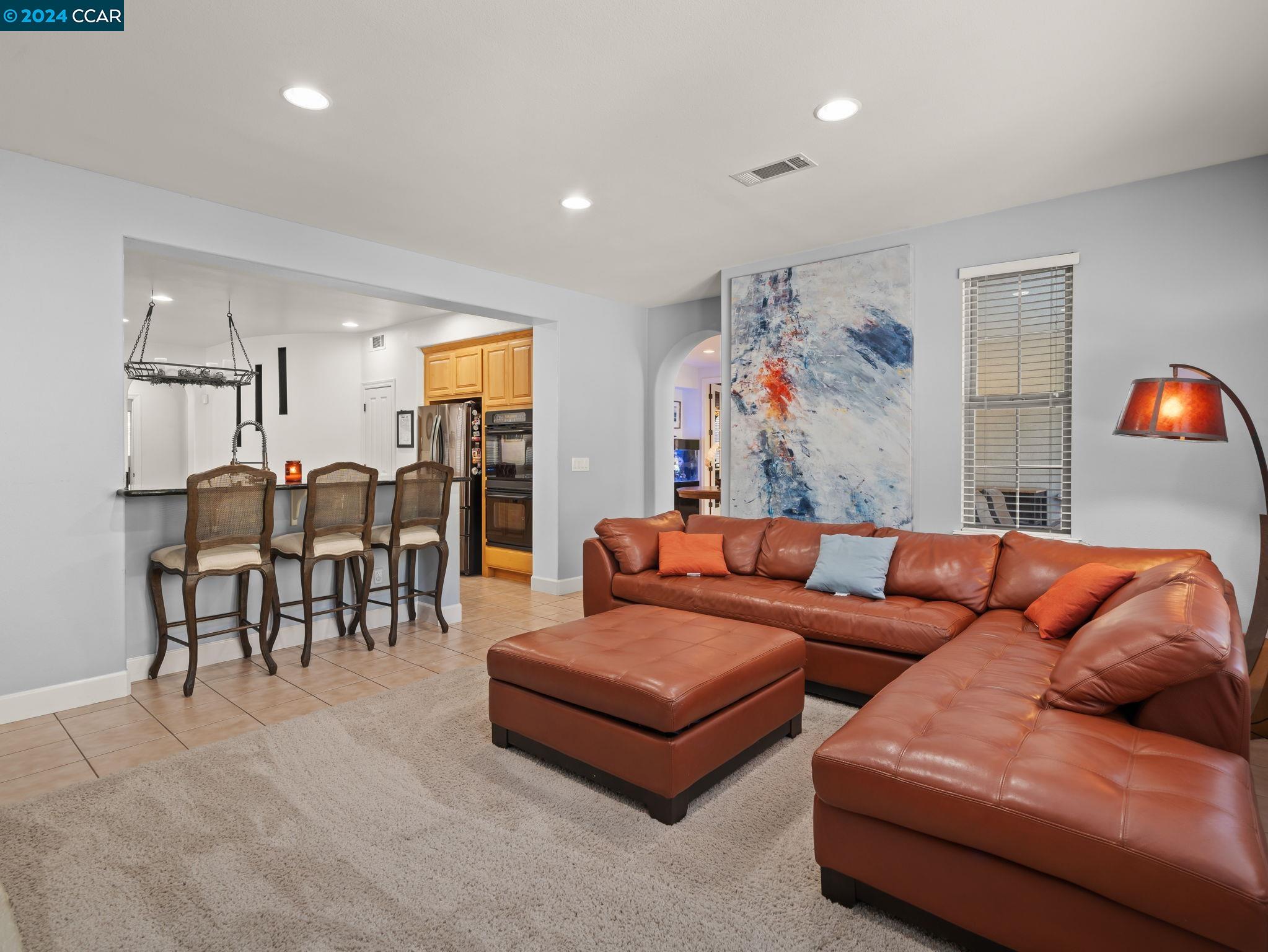 Detail Gallery Image 27 of 60 For 1006 Regatta Pt, Hercules,  CA 94547 - 5 Beds | 4/1 Baths