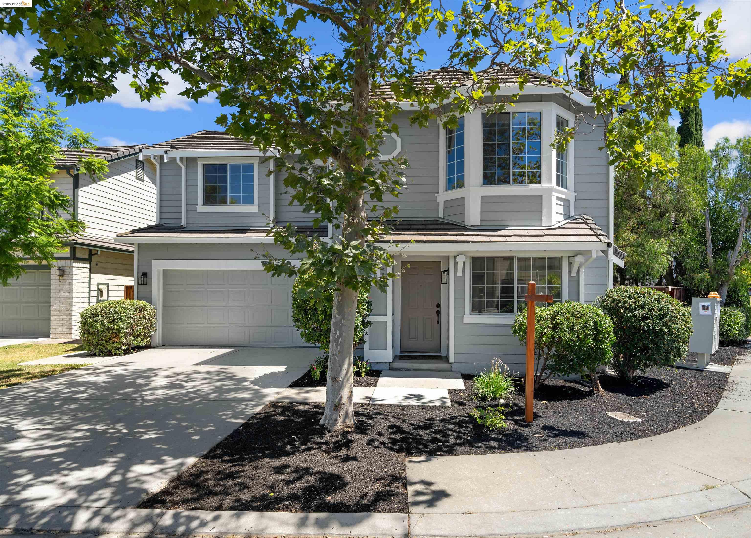 Detail Gallery Image 1 of 1 For 953 Coventry Way, Milpitas,  CA 95035 - 3 Beds | 2/1 Baths